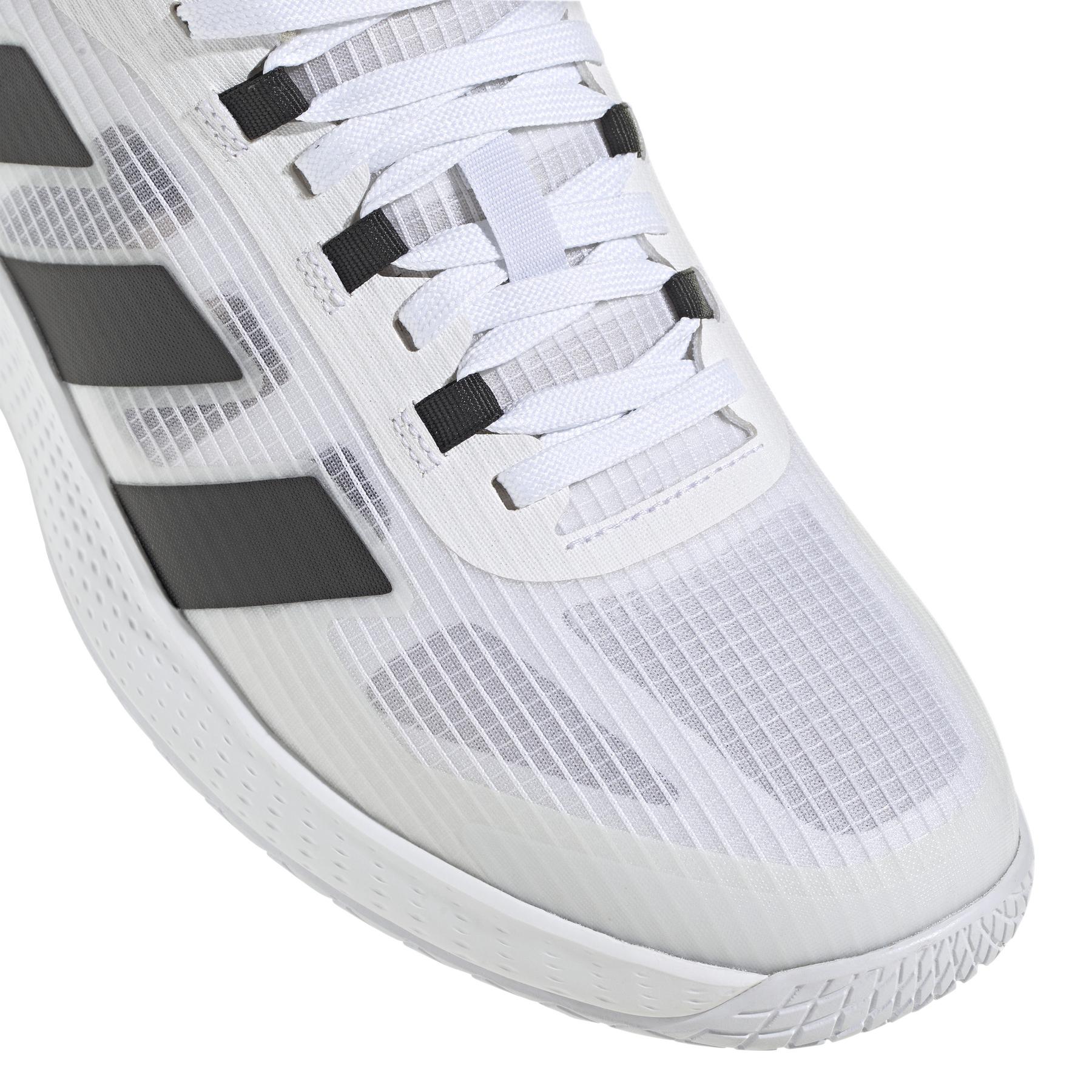 product/a/d/adidas_gy9279_9_footwear_photography_detail_view_2_white_000.jpg