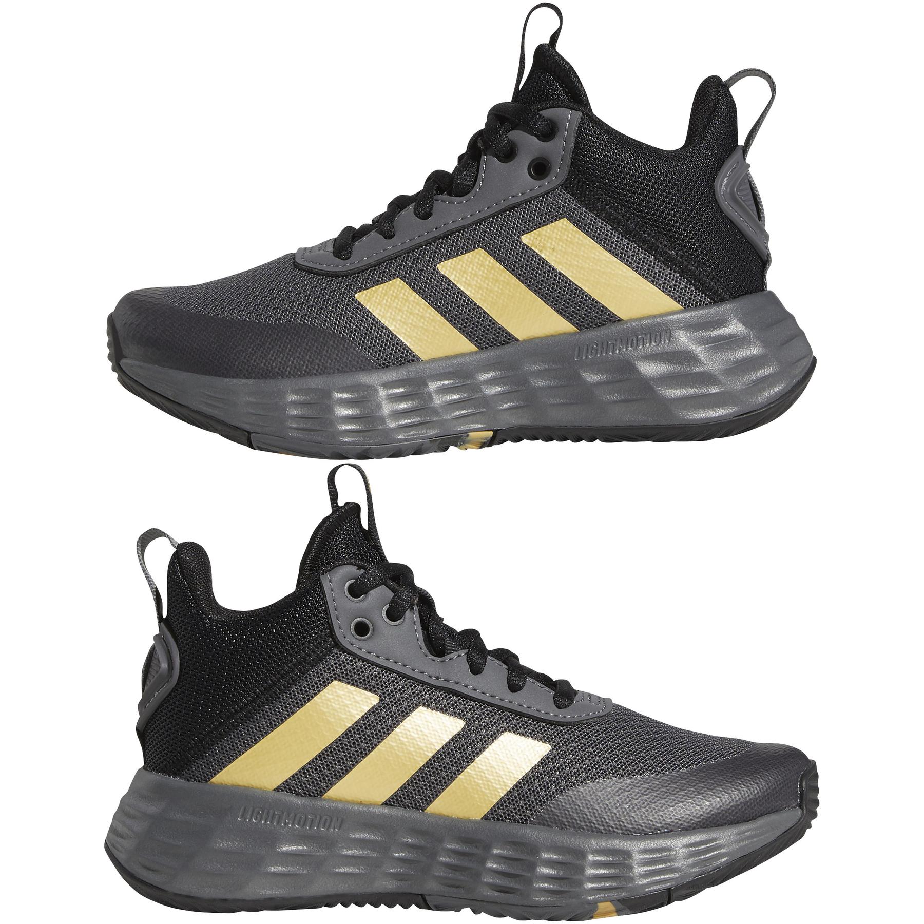 product/a/d/adidas_gz3381_10_footwear_photography_mirrored_pair_view_white_000.jpg