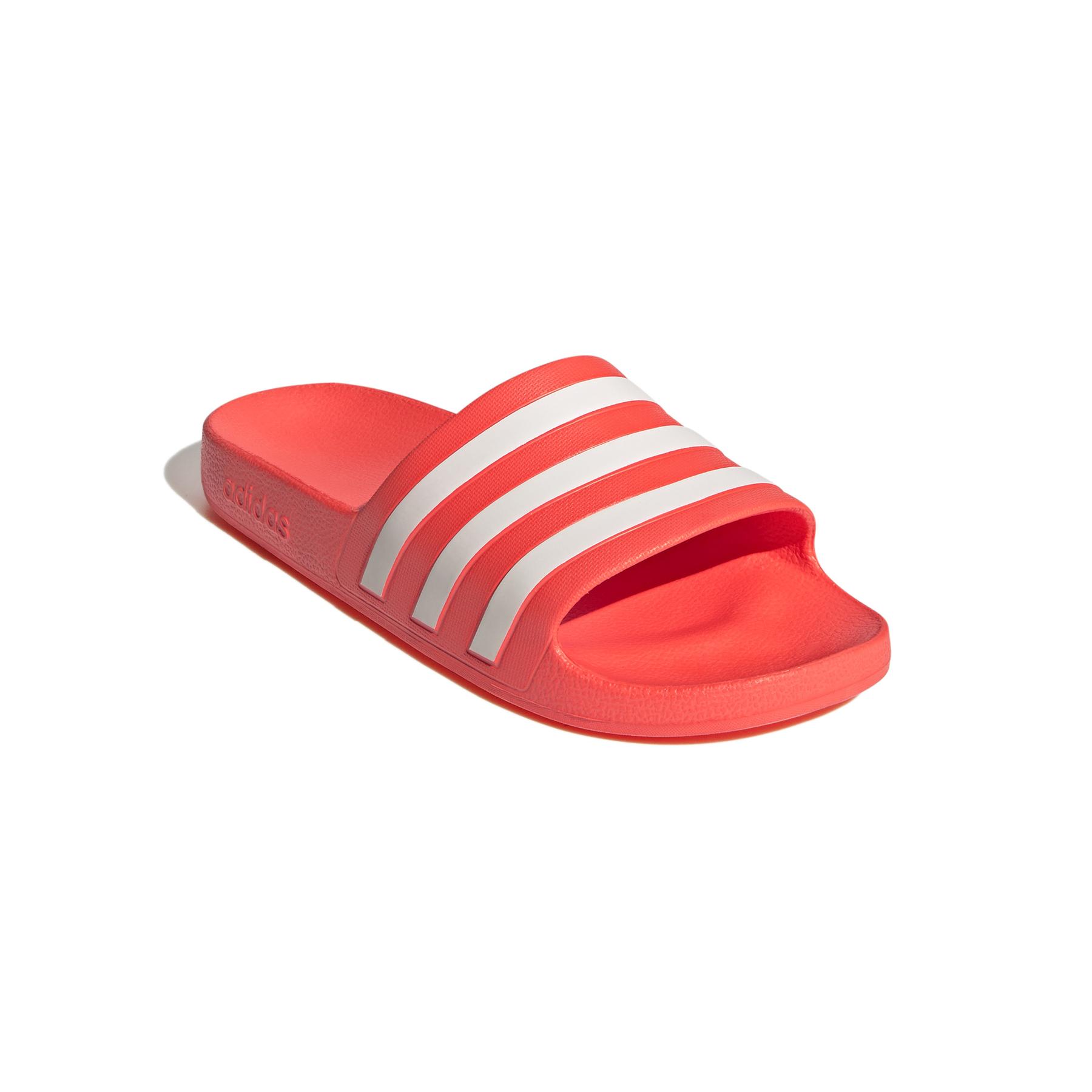 product/a/d/adidas_gz5235_6_footwear_photography_front_lateral_top_view_white-nw040724.jpg
