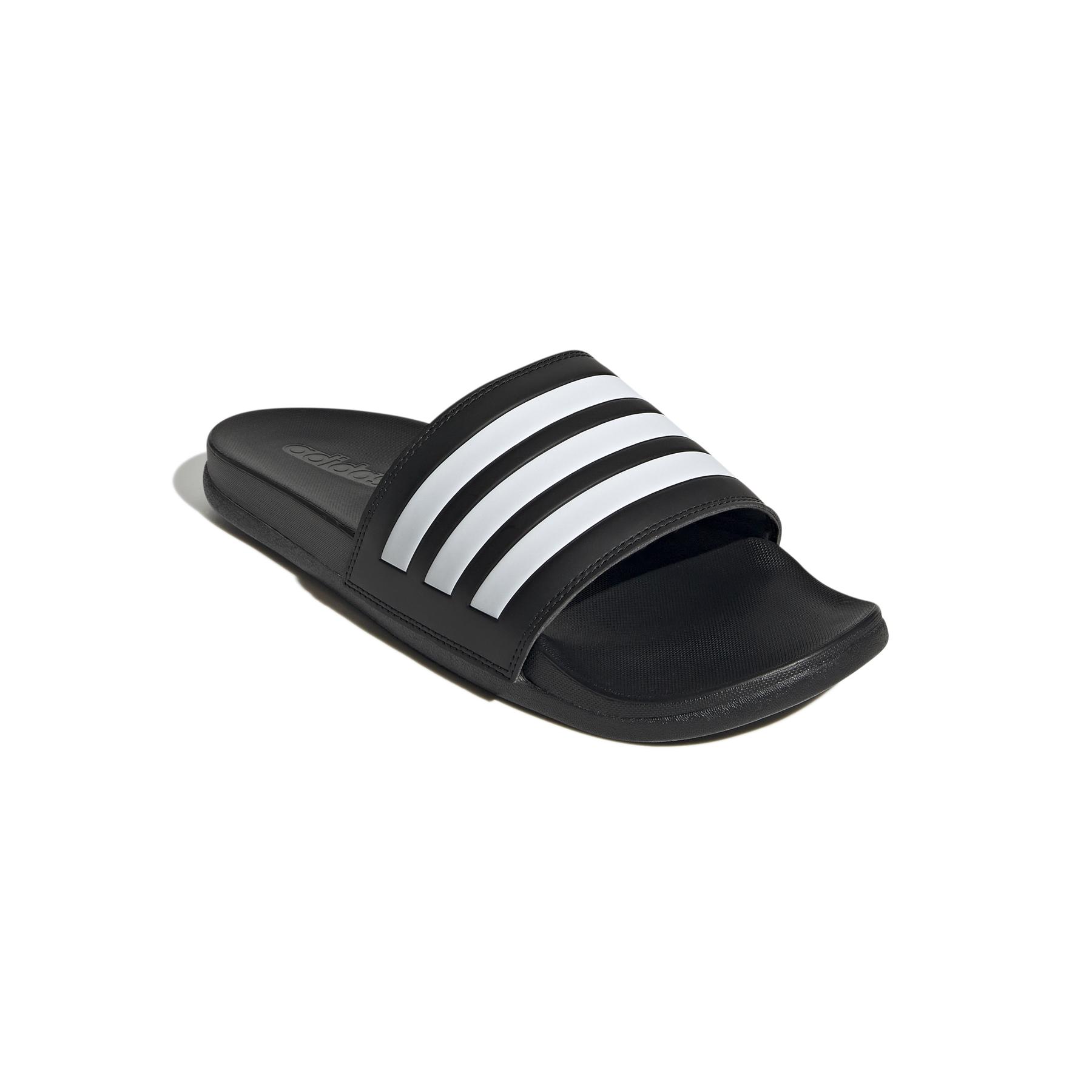 product/a/d/adidas_gz5891_6_footwear_photography_front_lateral_top_view_white_000.jpg