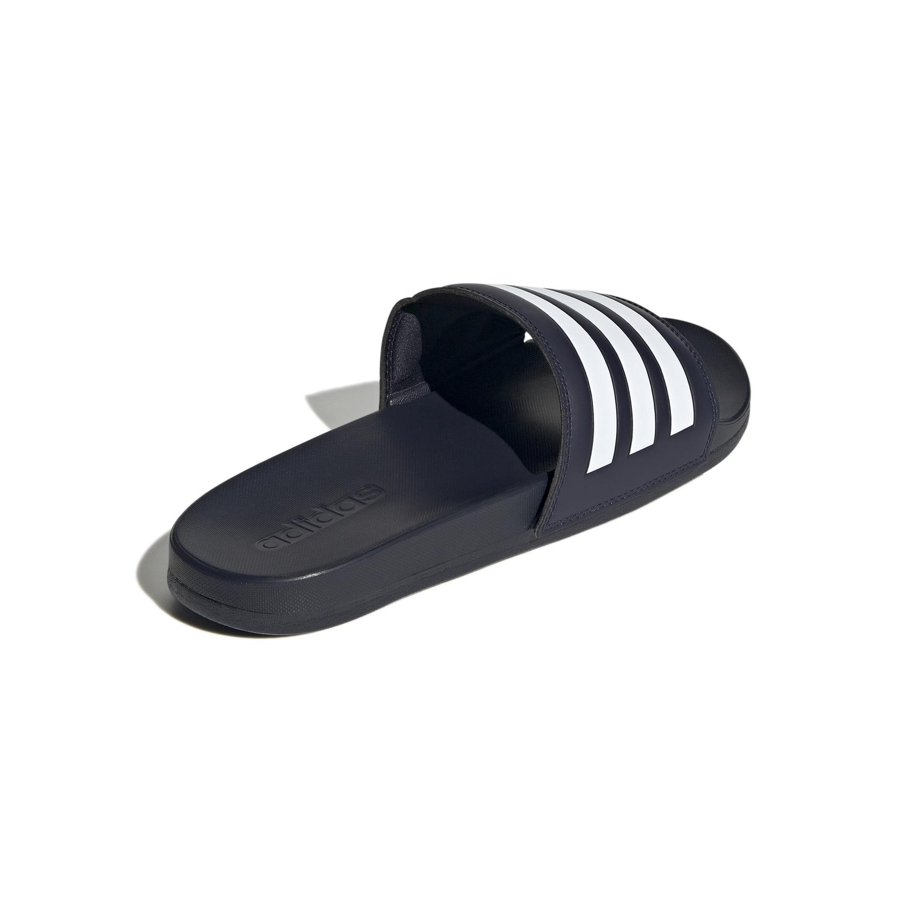 product/a/d/adidas_gz5892_7_footwear_photography_back_lateral_top_view_white_000.jpg