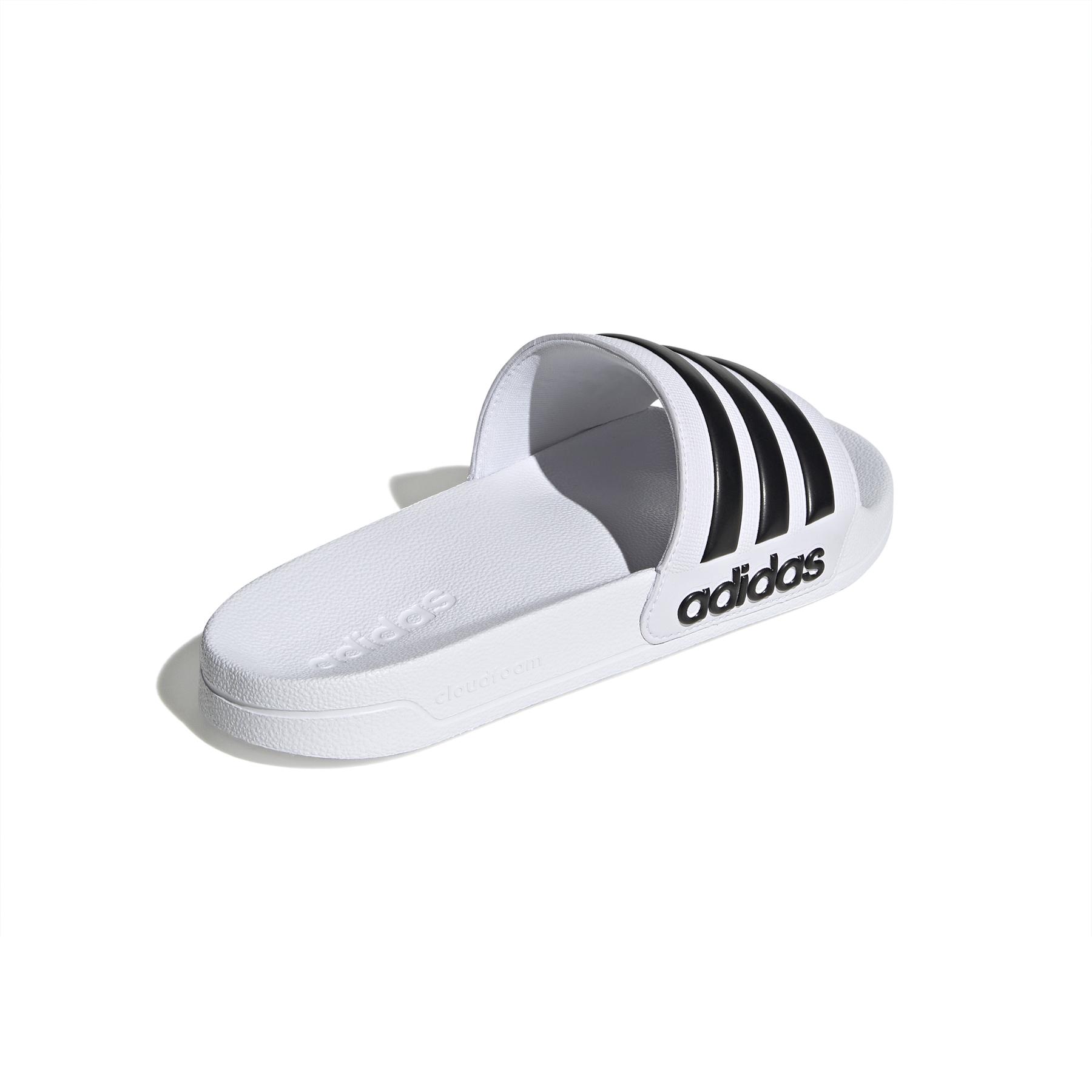 product/a/d/adidas_gz5921_7_footwear_photography_back_lateral_top_view_white_000.jpg