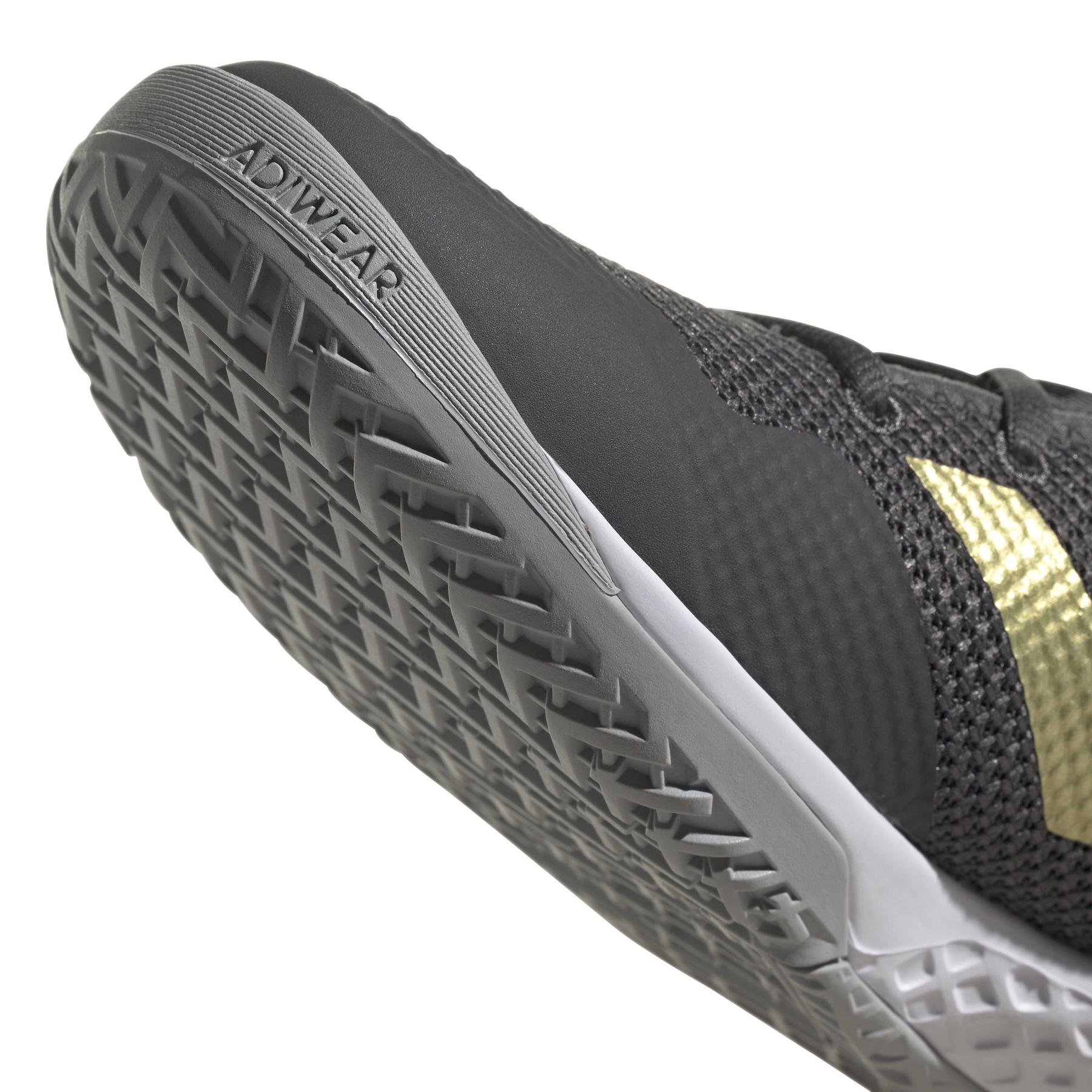 product/a/d/adidas_h00943_9_footwear_photography_detail_view_2_white-nw040824x.jpg