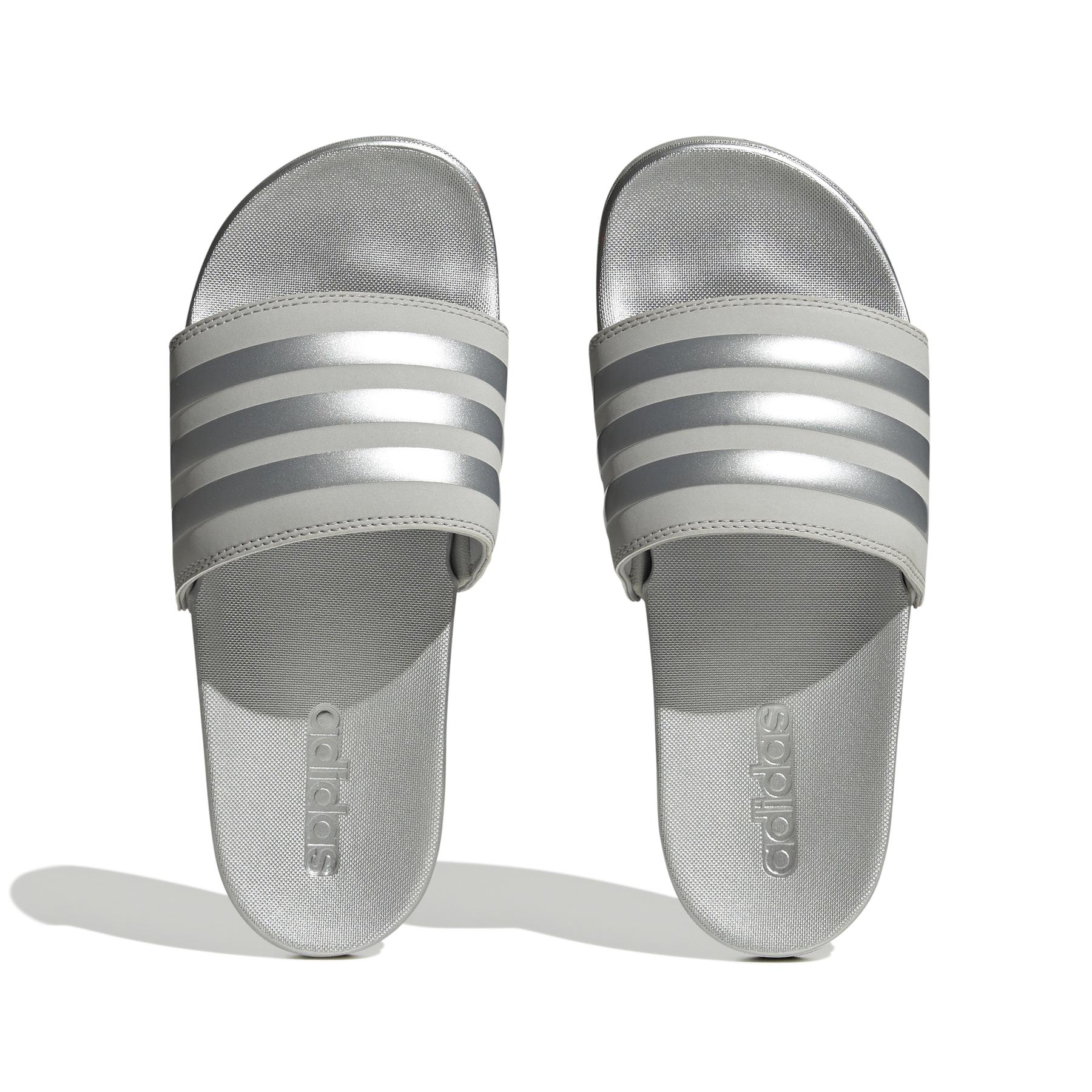 a/d/adidas_h03619_3_footwear_photography_top_portrait_view_white.jpg