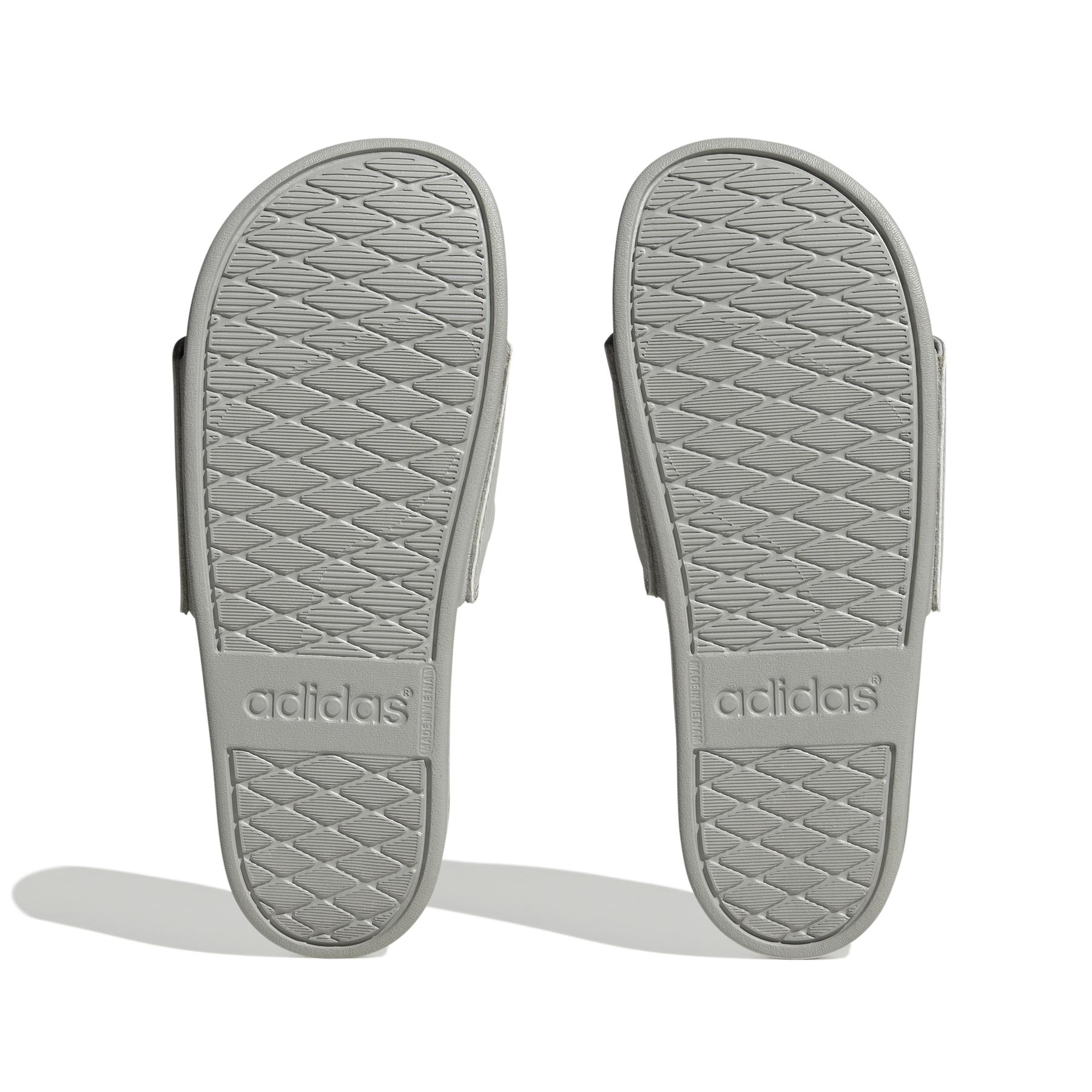 a/d/adidas_h03619_4_footwear_photography_bottom_view_white.jpg