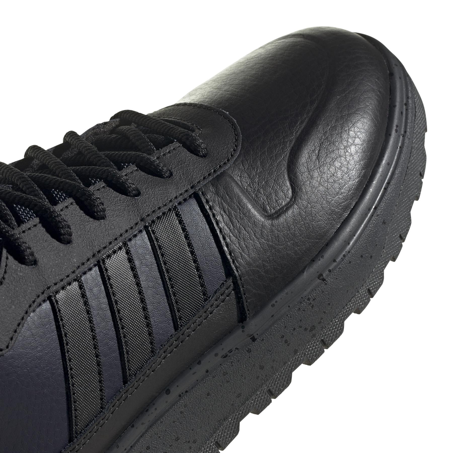 product/a/d/adidas_h04464_9_footwear_photography_detail_view_2_white.jpg