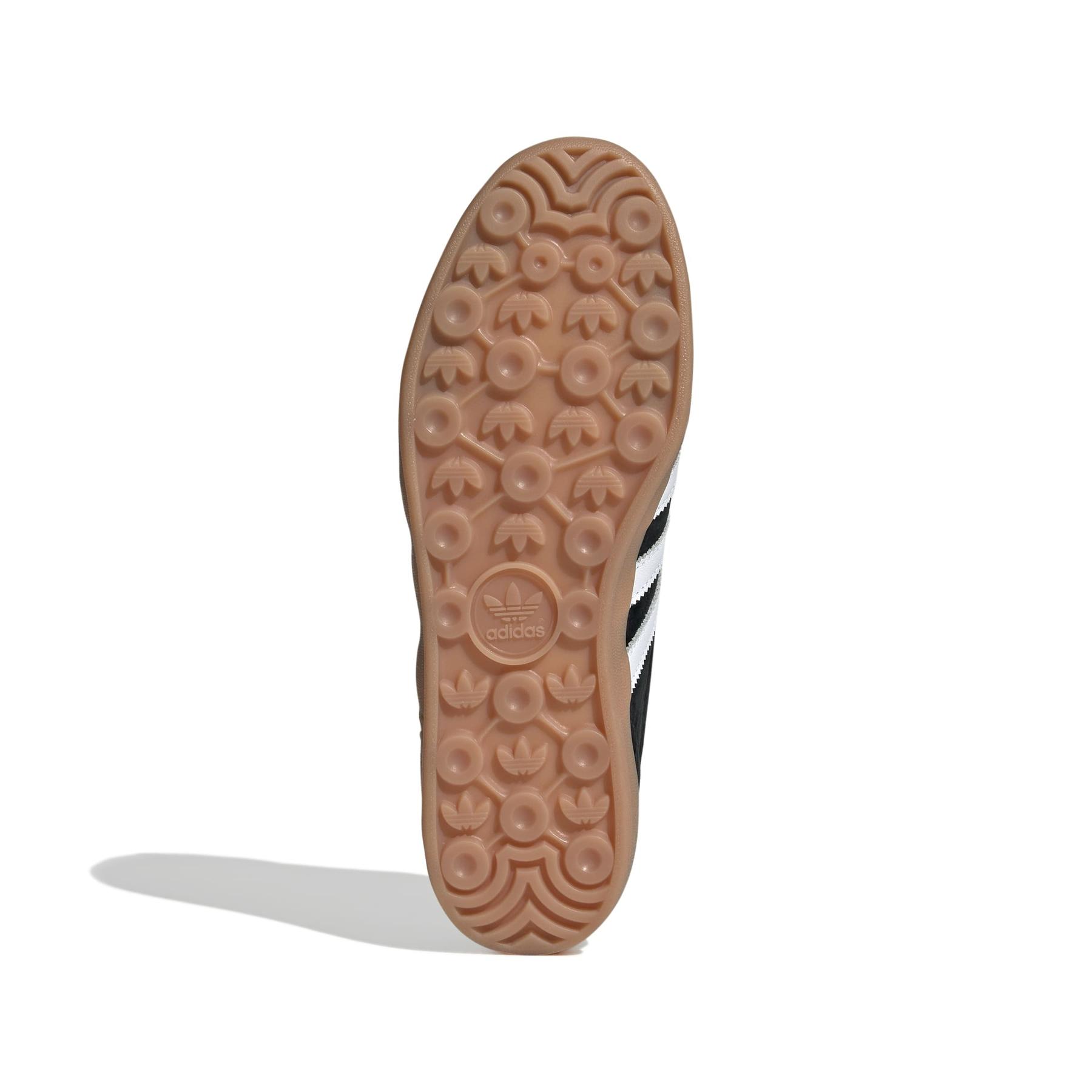 product/a/d/adidas_h06259_4_footwear_photography_bottom_view_white.jpg
