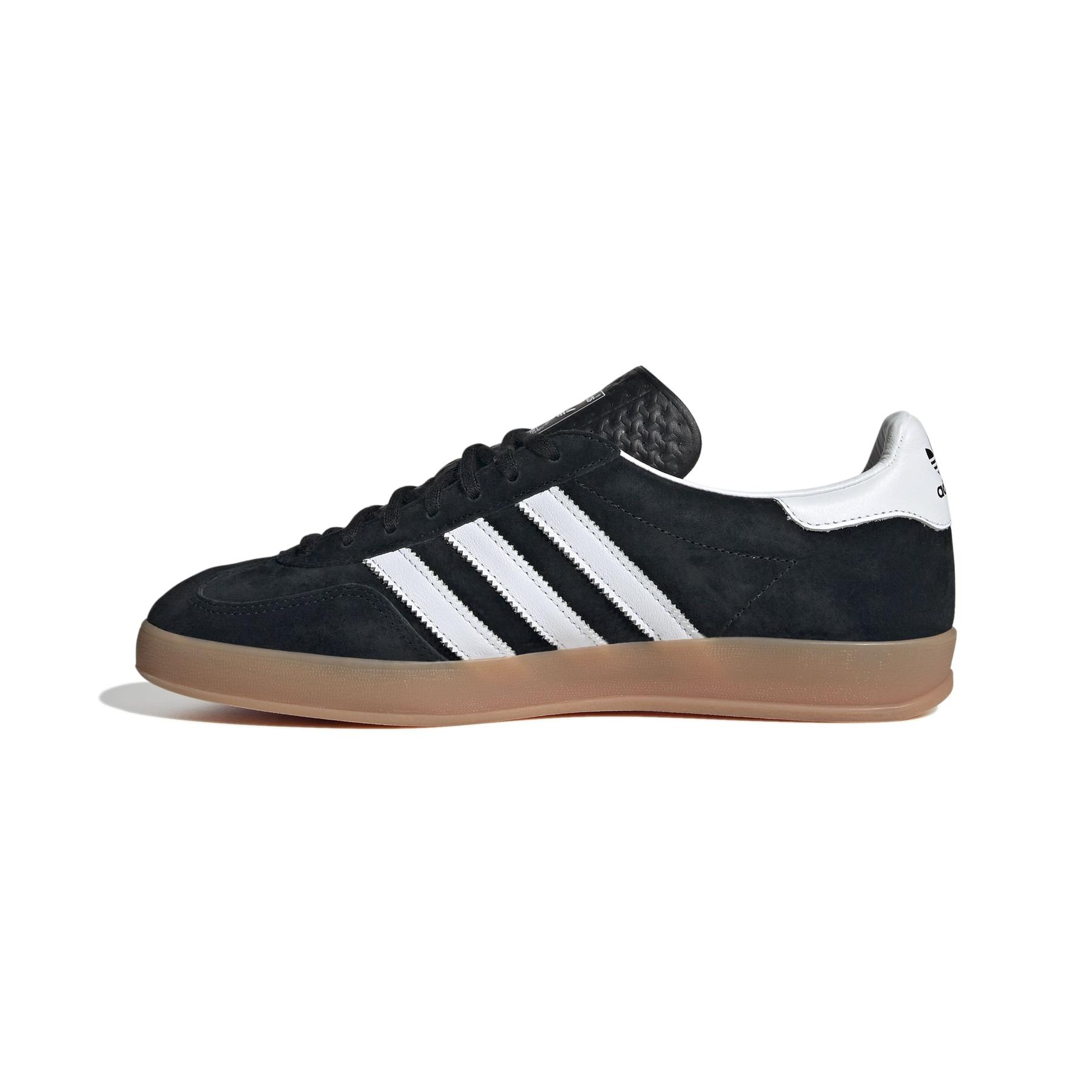 product/a/d/adidas_h06259_5_footwear_photography_side_medial_center_view_white.jpg