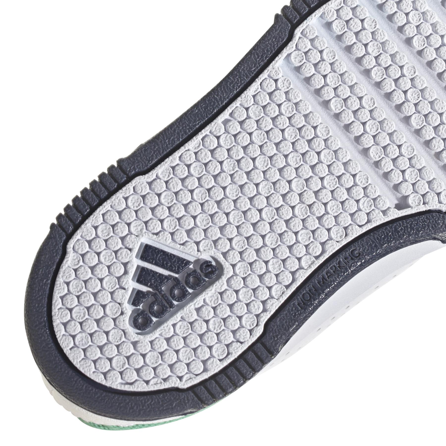 product/a/d/adidas_h06302_9_footwear_photography_detail_view_2_white_000.jpg