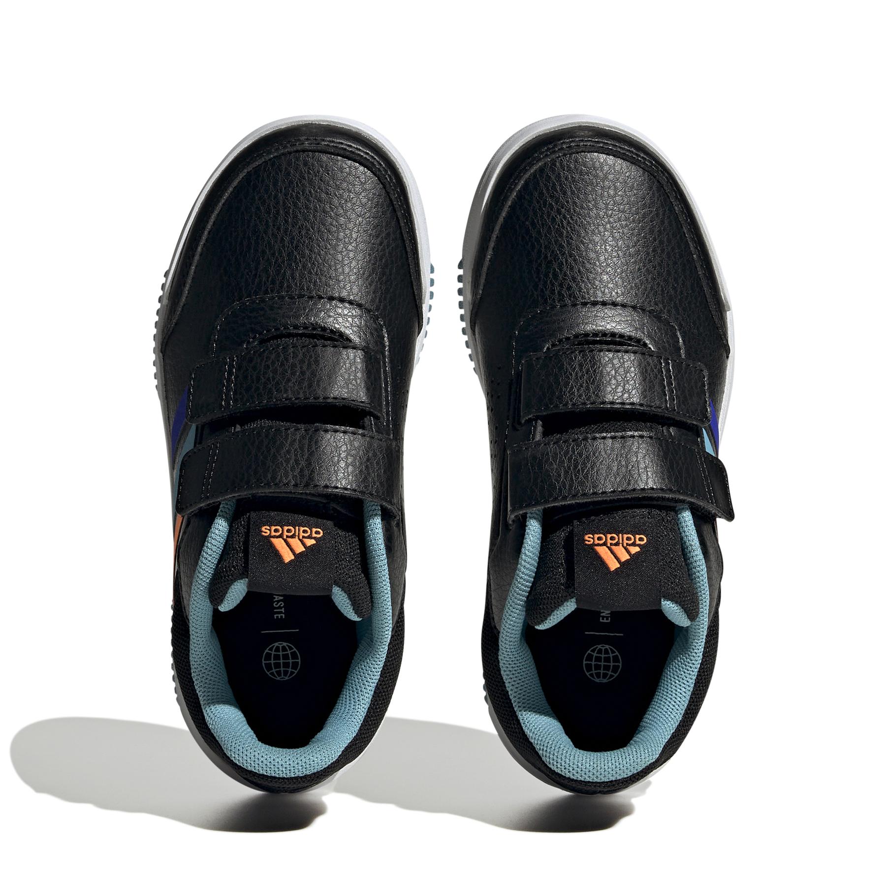 product/a/d/adidas_h06310_3_footwear_photography_top_portrait_view_white.jpg