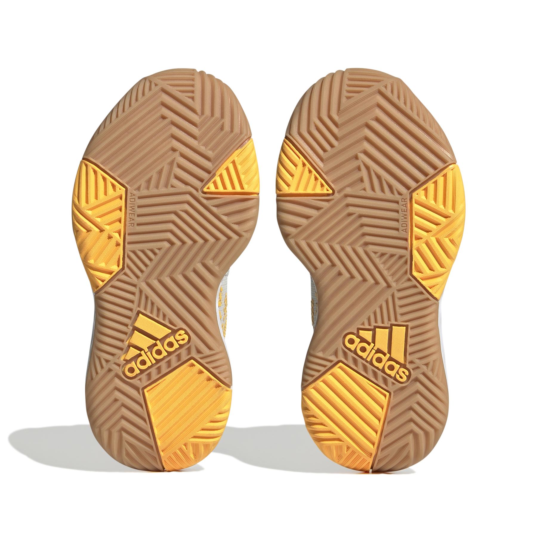 product/a/d/adidas_h06418_4_footwear_photography_bottom_view_white.jpg