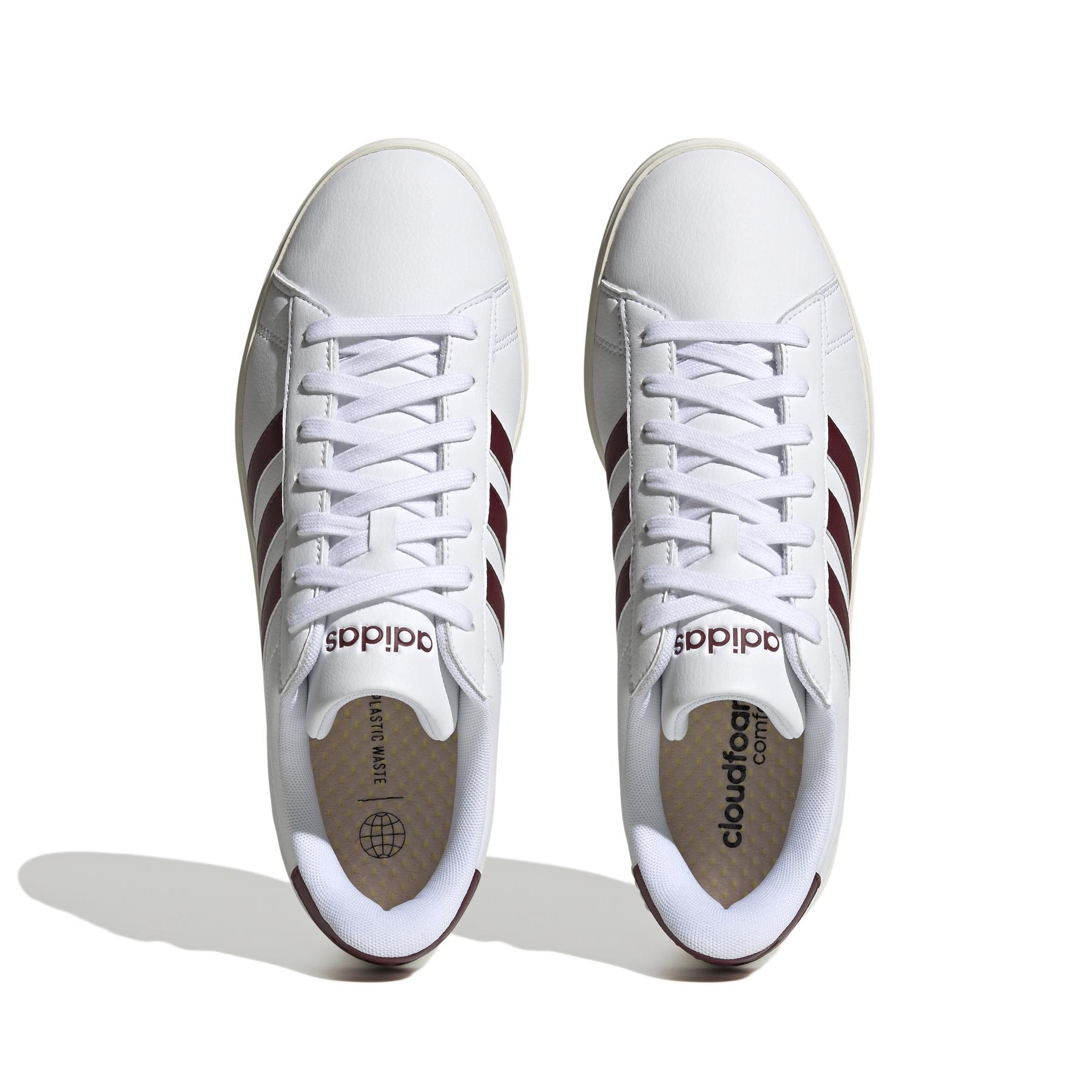 a/d/adidas_hp2534_3_footwear_photography_top_portrait_view_white_000.jpg