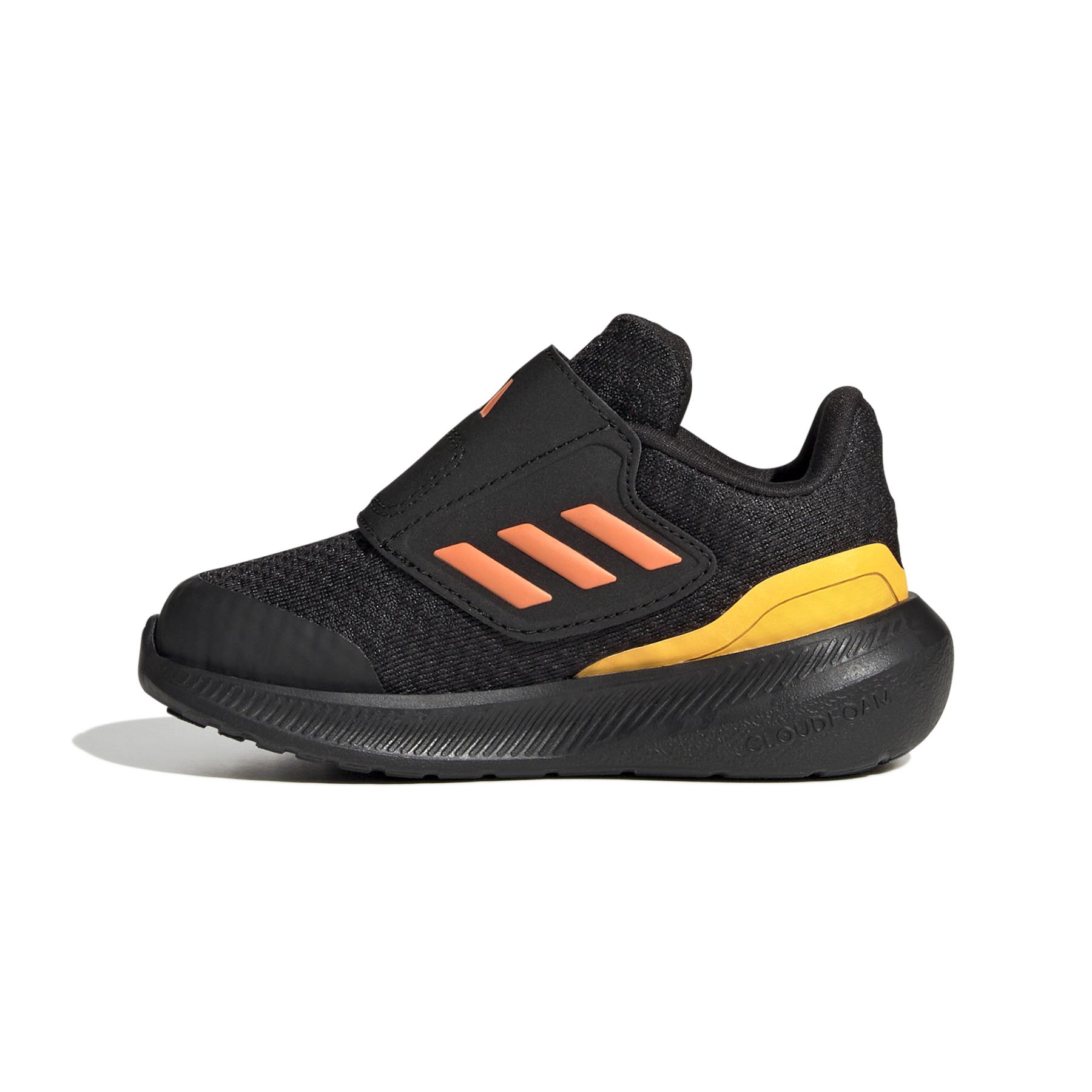 product/a/d/adidas_hp5861_5_footwear_photography_side_medial_center_view_white_000.jpg