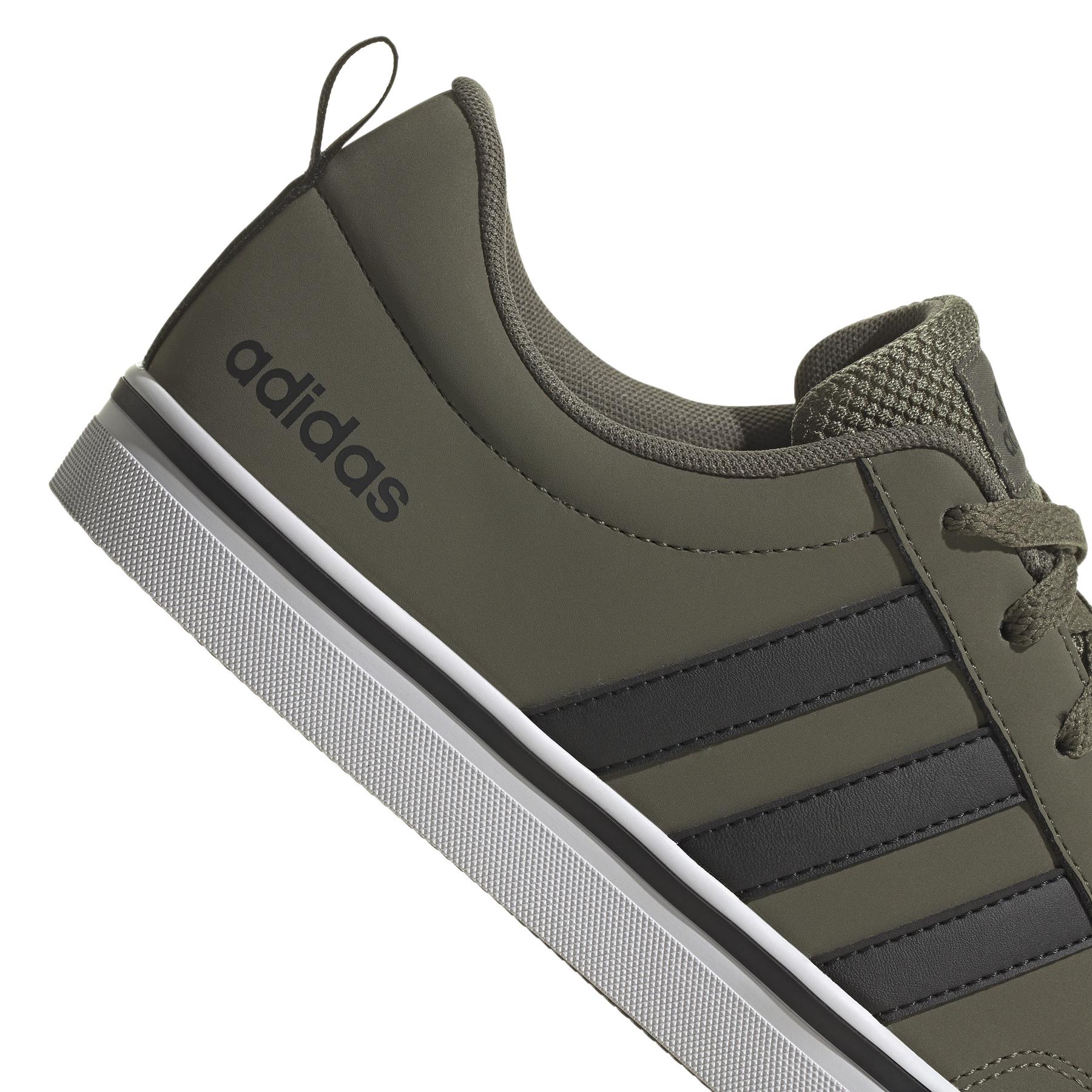 a/d/adidas_hp6002_8_footwear_photography_detail_view_1_white-nw052424.jpg