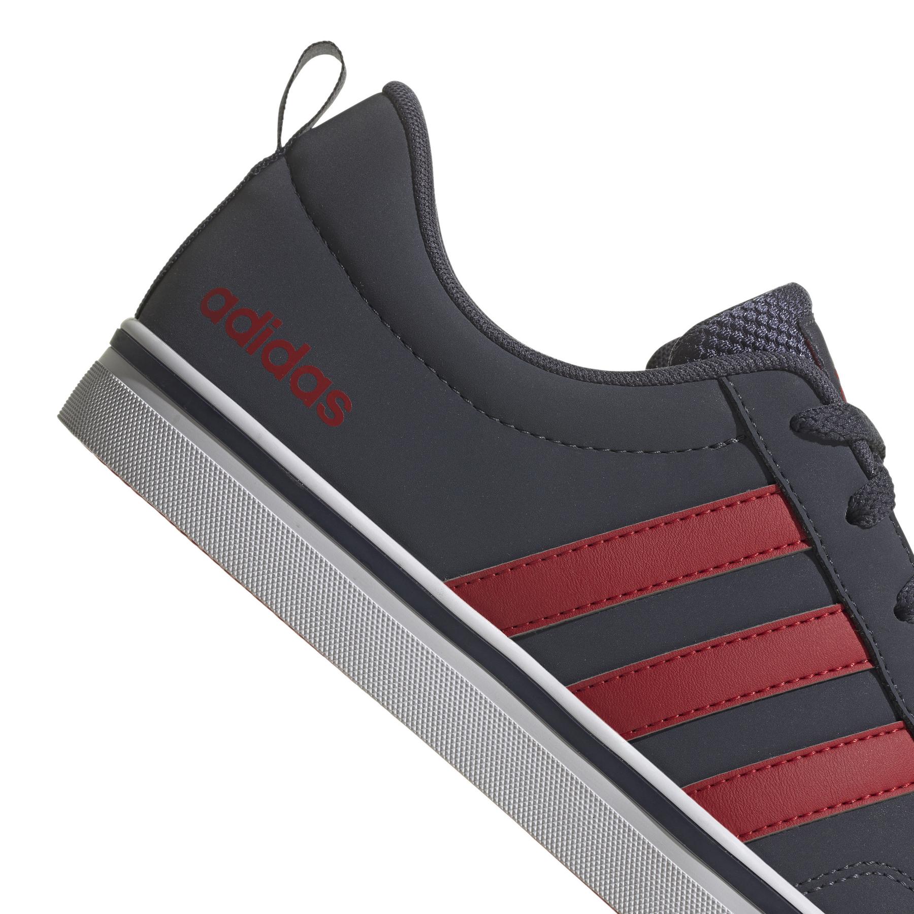 a/d/adidas_hp6003_8_footwear_photography_detail_view_1_white-nw052424.jpg