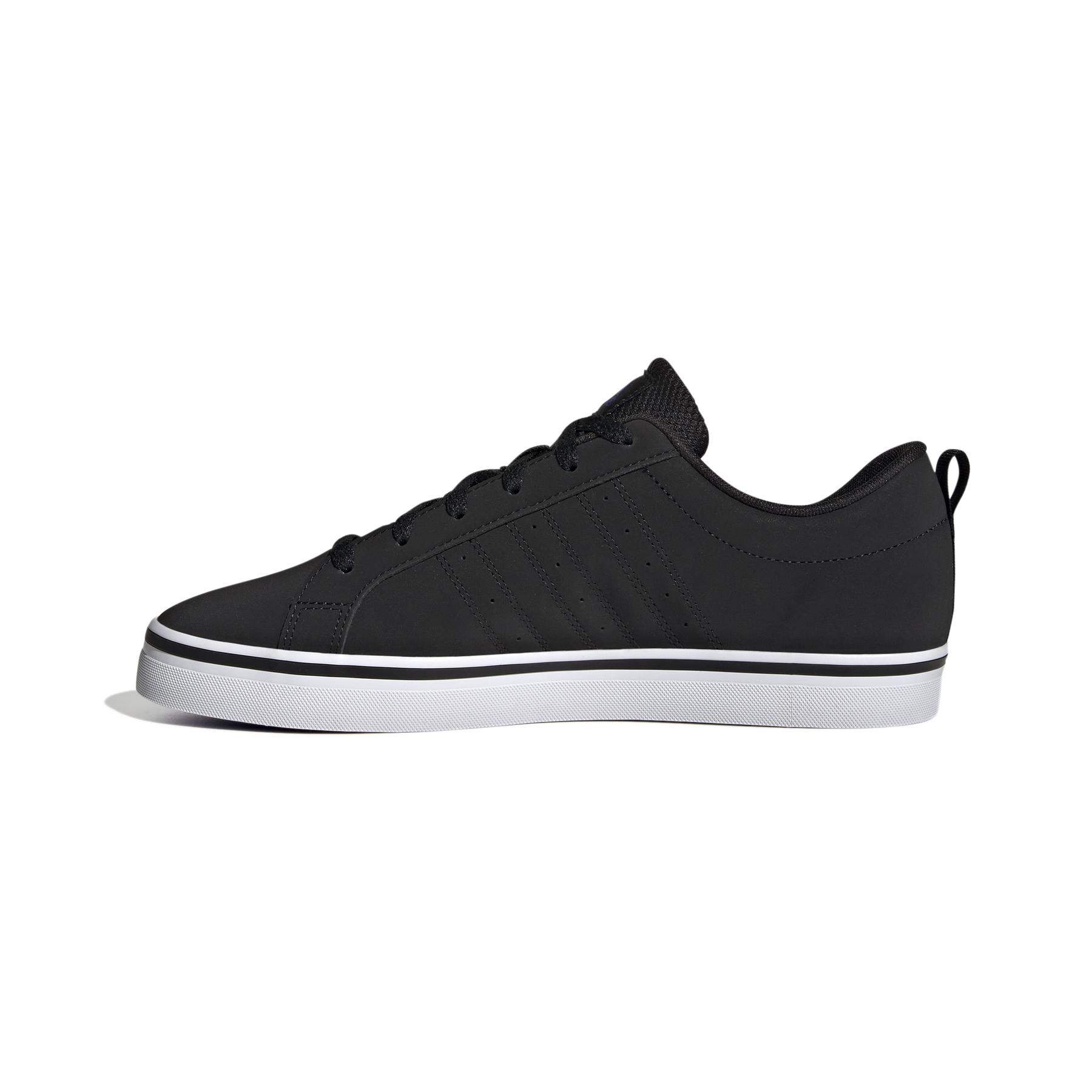 a/d/adidas_hp6004_5_footwear_photography_side_medial_center_view_white-nw052424.jpg