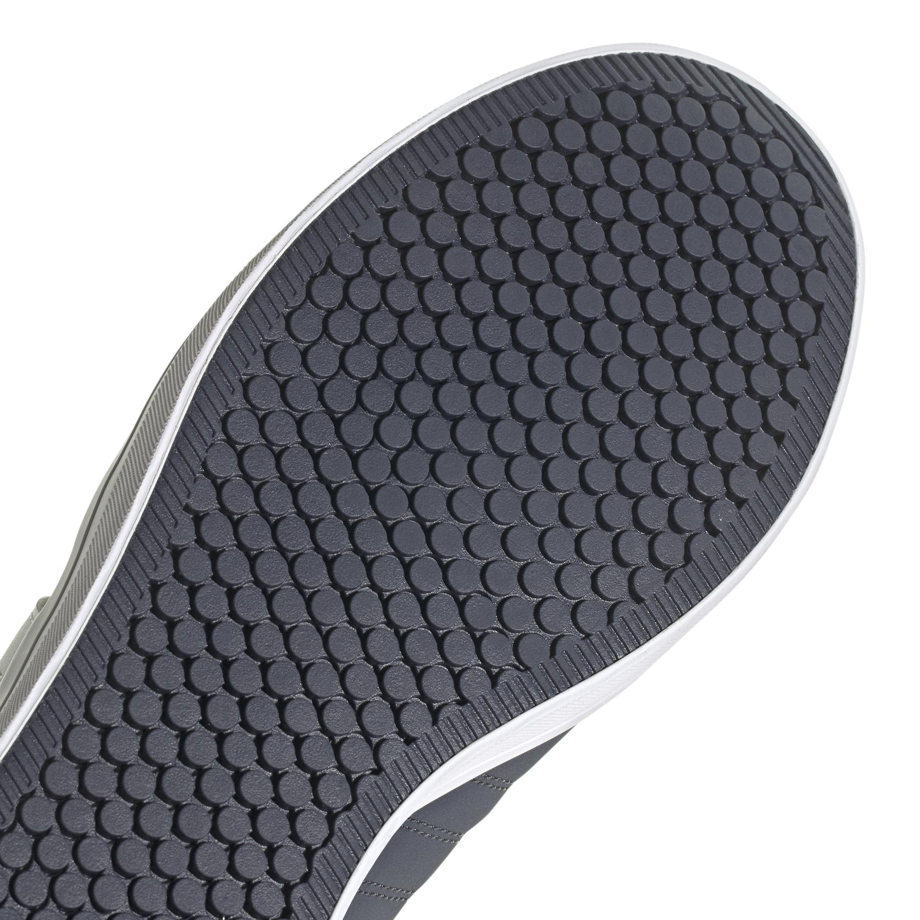 a/d/adidas_hp6005_9_footwear_photography_detail_view_2_white-nw052424.jpg