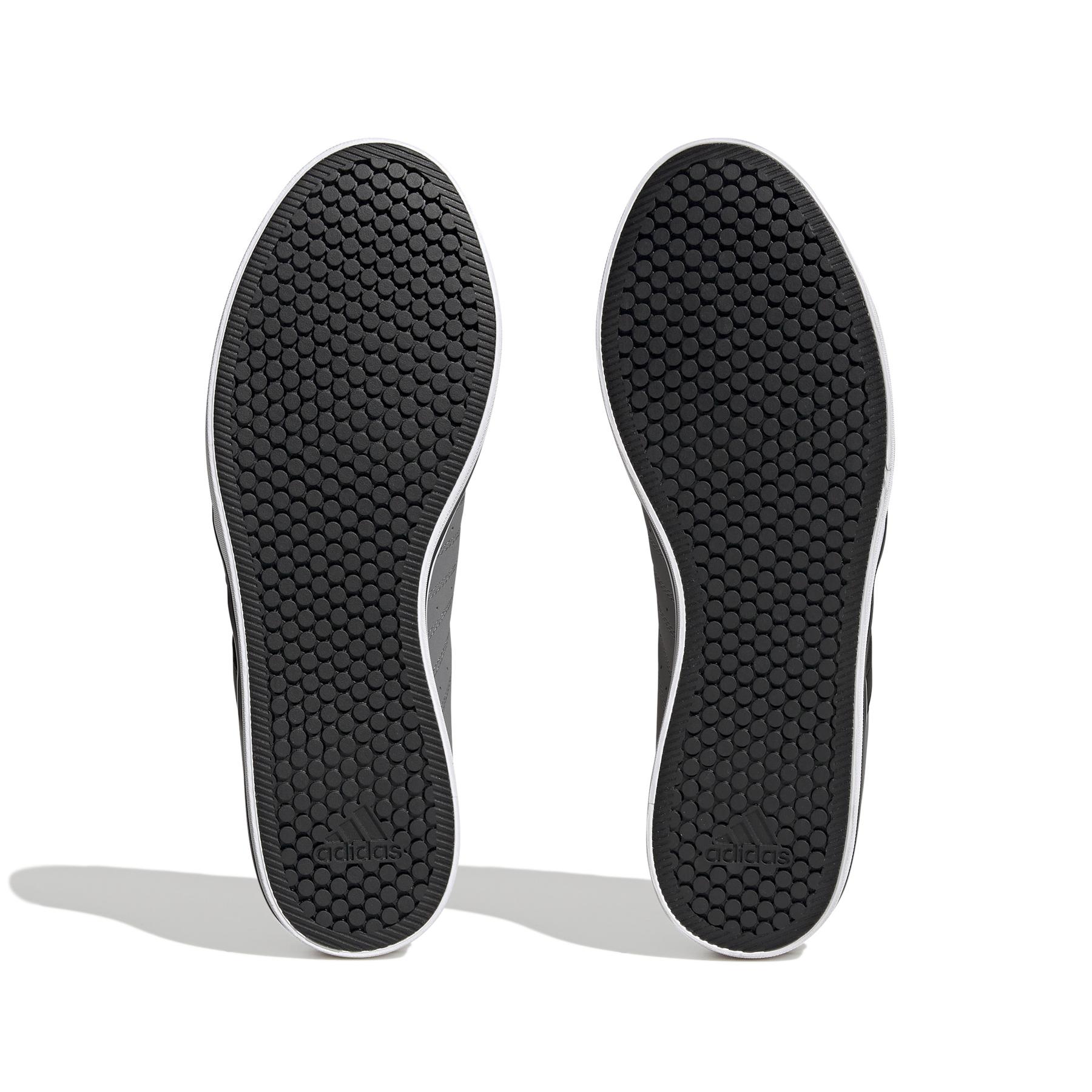 a/d/adidas_hp6007_4_footwear_photography_bottom_view_white-nw052424.jpg
