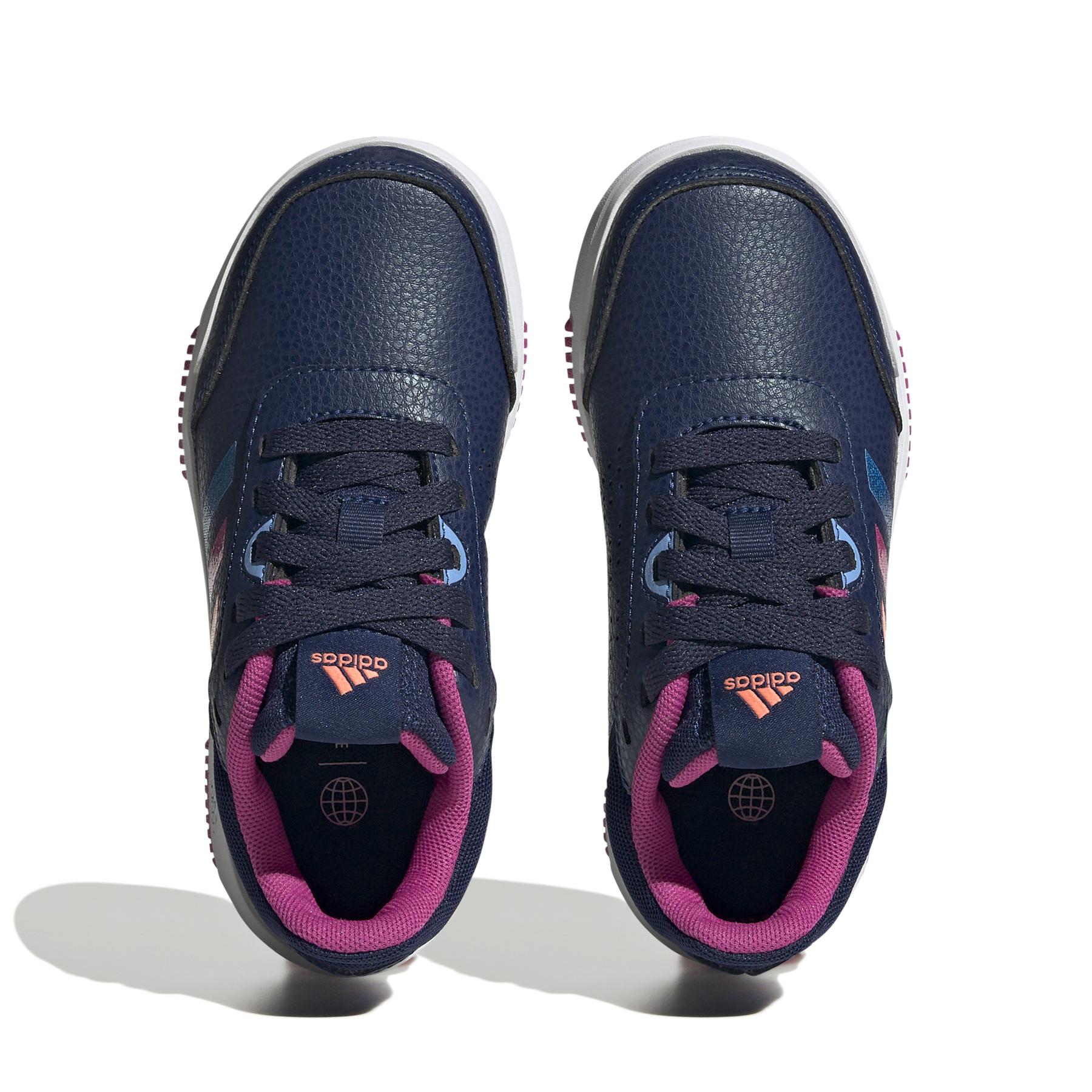product/a/d/adidas_hp6157_3_footwear_photography_top_portrait_view_white.jpg