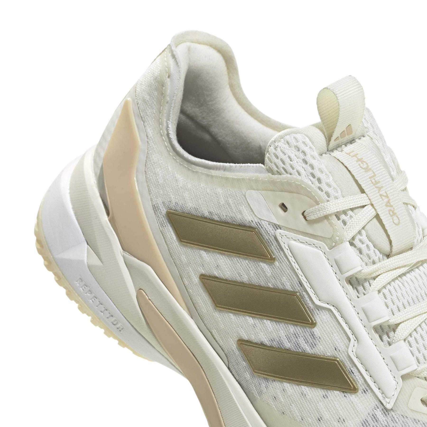 a/d/adidas_hp7026_8_footwear_photography_detail_view_1_white.jpg