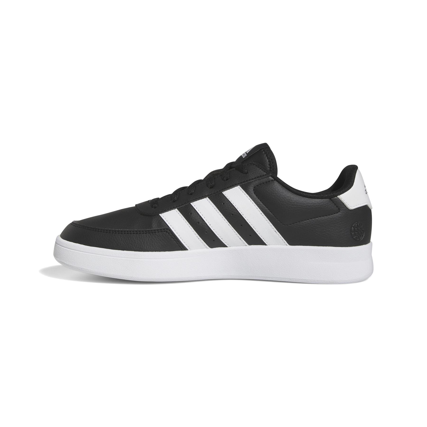 a/d/adidas_hp9425_5_footwear_photography_side_medial_center_view_white-nw052424.jpg