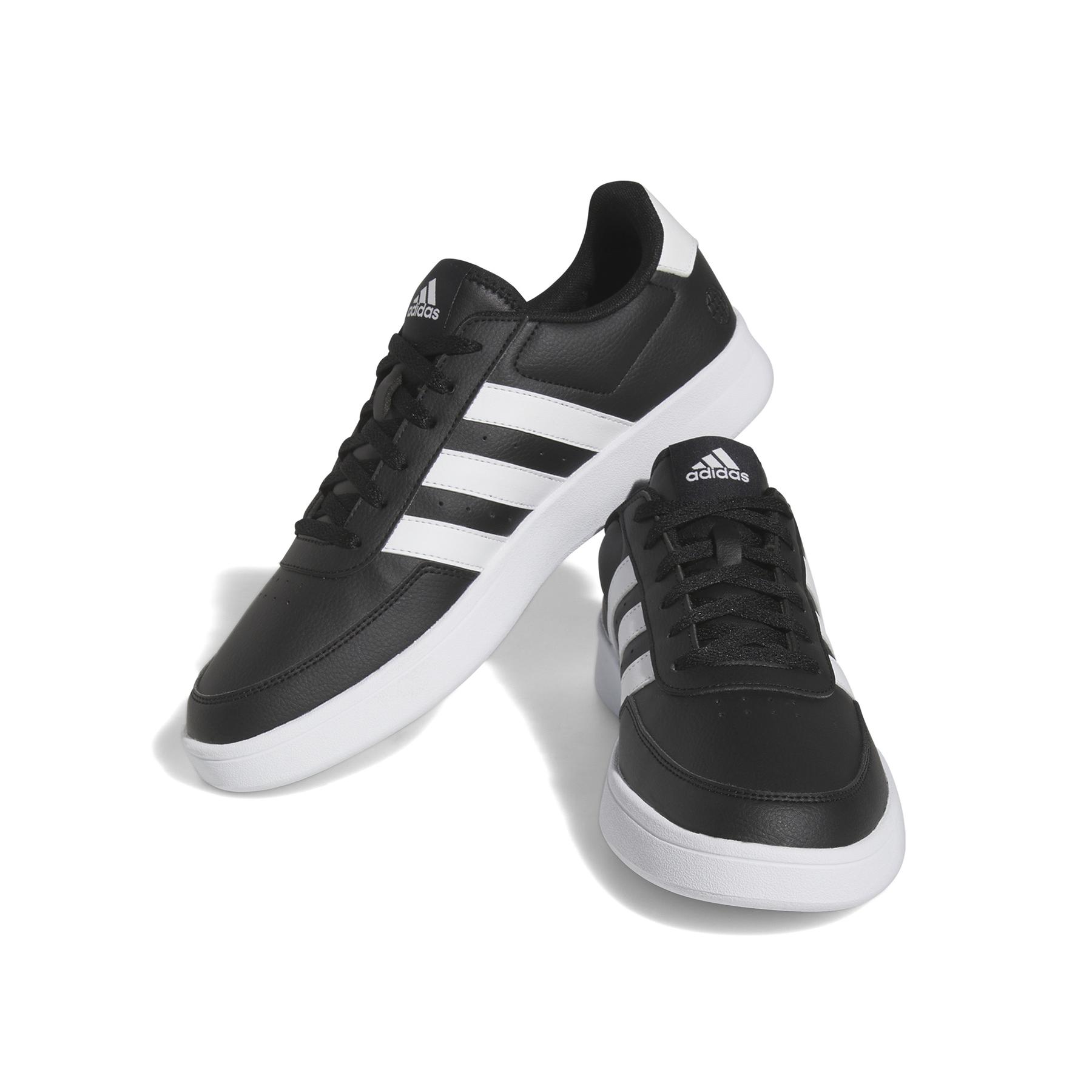 a/d/adidas_hp9425_6_footwear_photography_front_lateral_top_view_white-nw052424.jpg