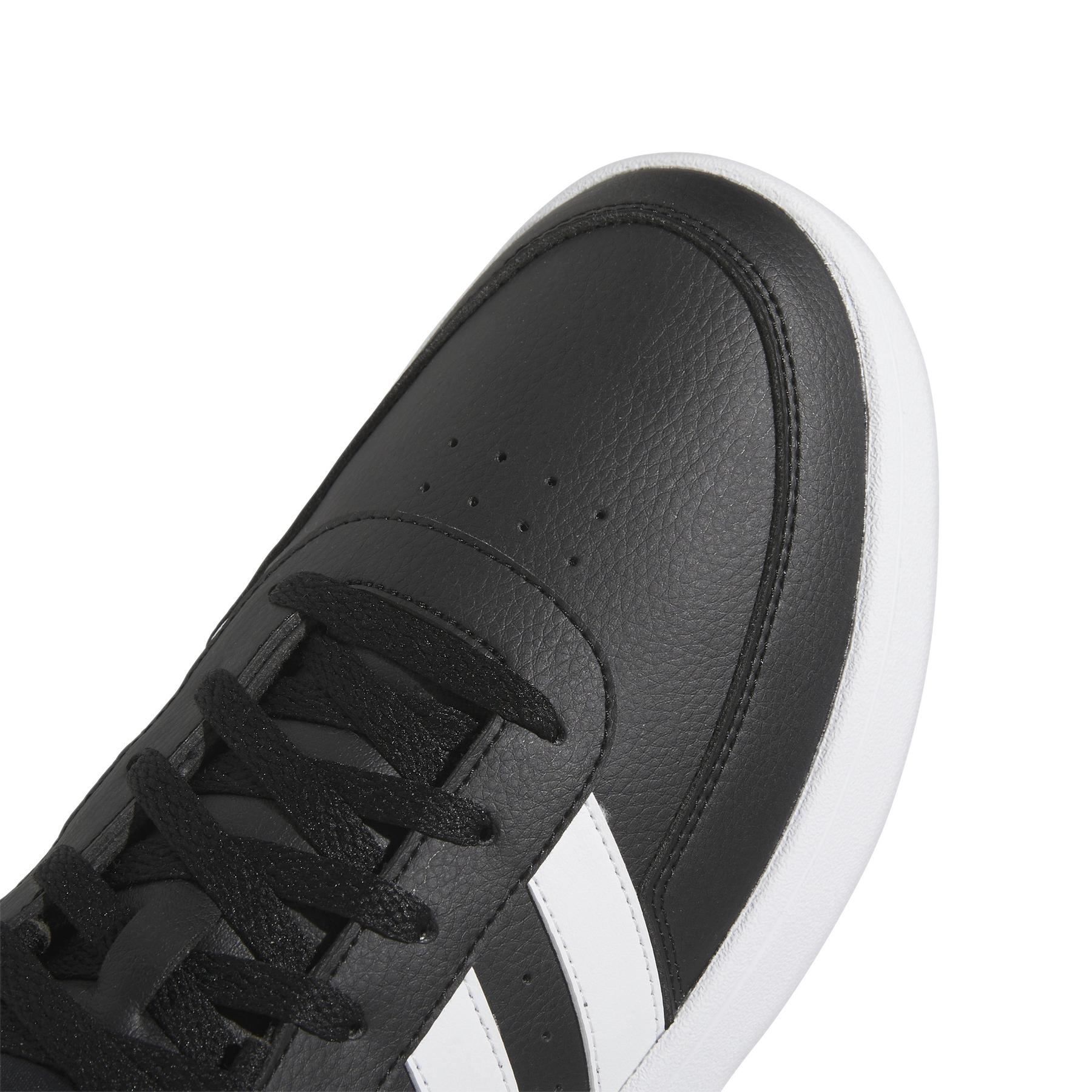 a/d/adidas_hp9425_8_footwear_photography_detail_view_1_white-nw052424.jpg