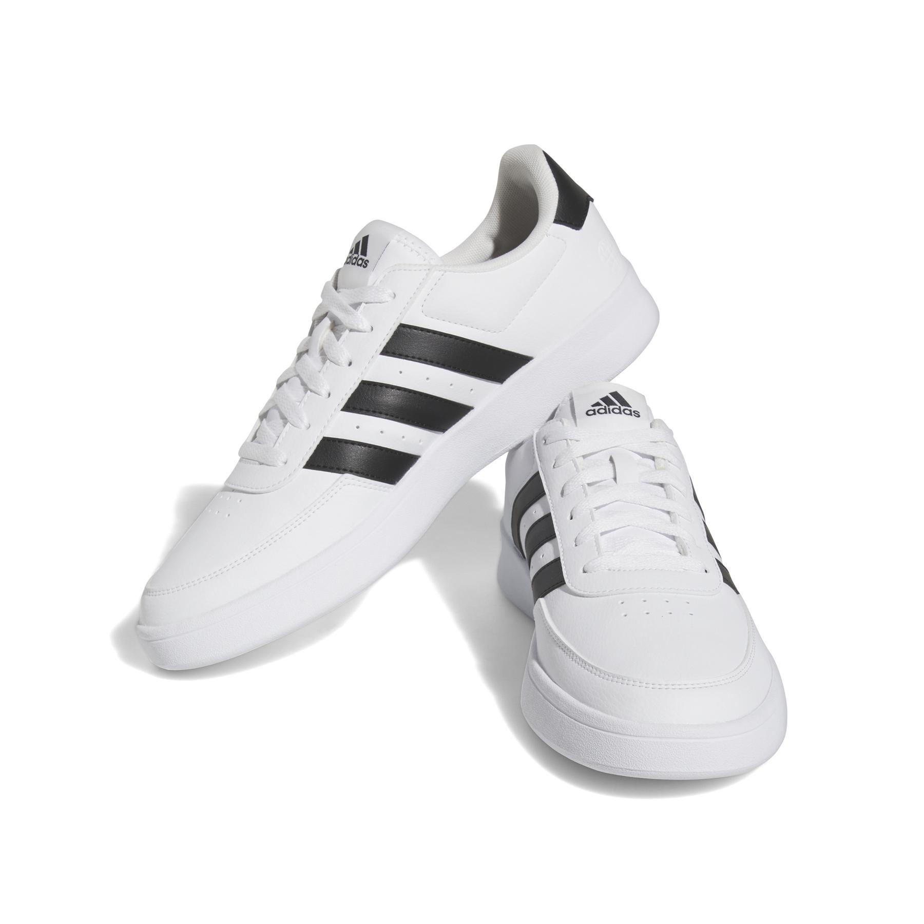 a/d/adidas_hp9426_6_footwear_photography_front_lateral_top_view_white-nw052424.jpg
