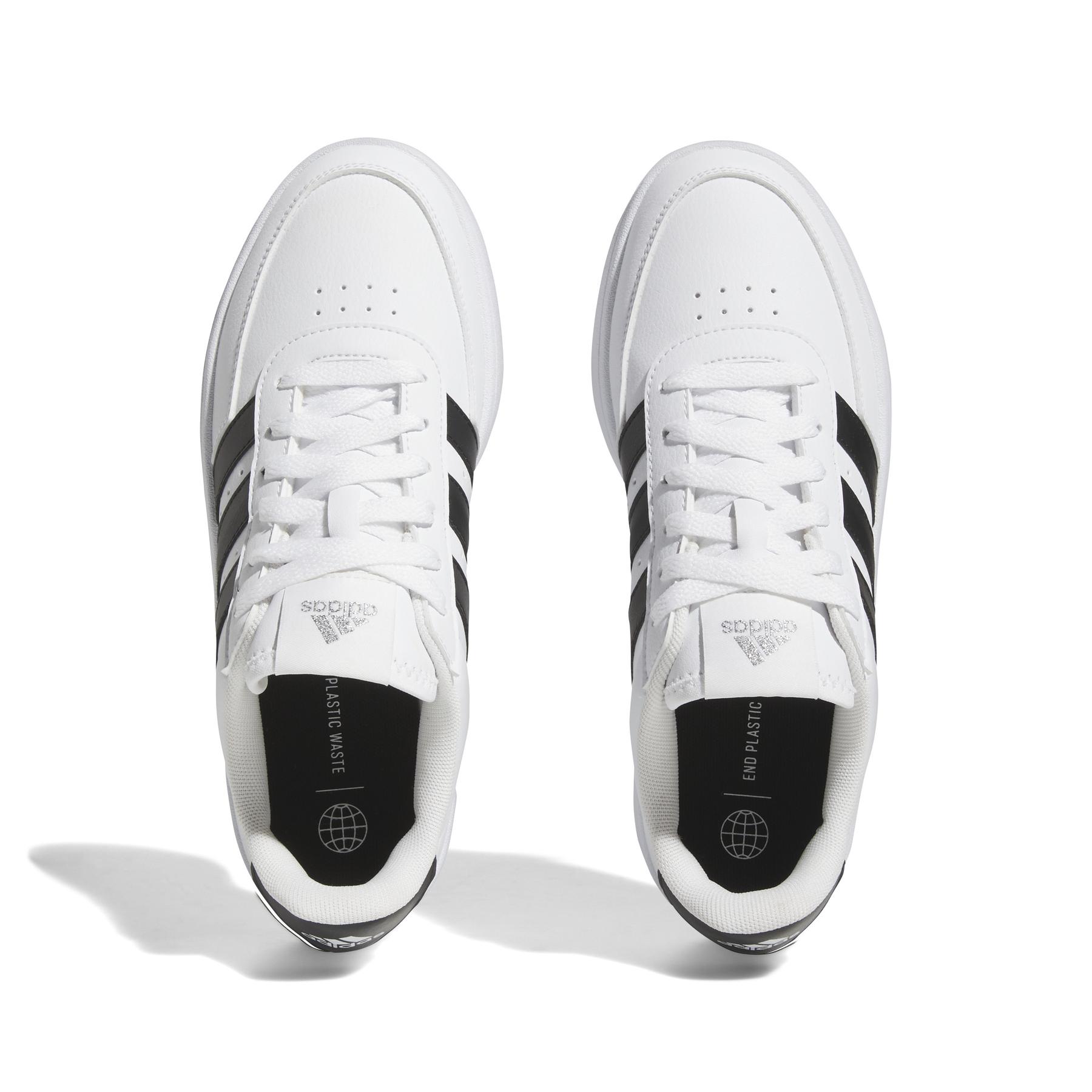 product/a/d/adidas_hp9445_3_footwear_photography_top_portrait_view_white-nw052424.jpg