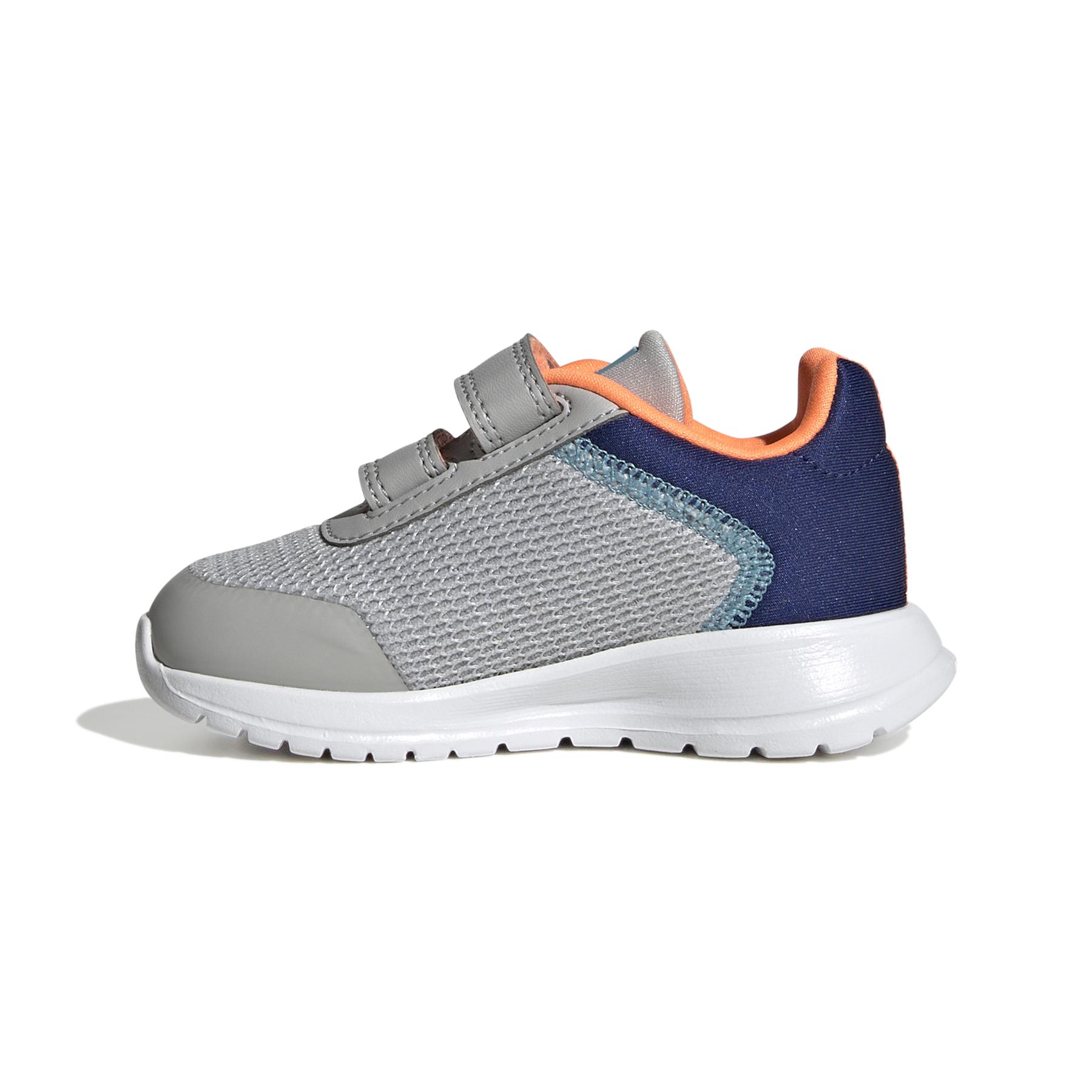 product/a/d/adidas_hq1260_5_footwear_photography_side_medial_center_view_white_000.jpg