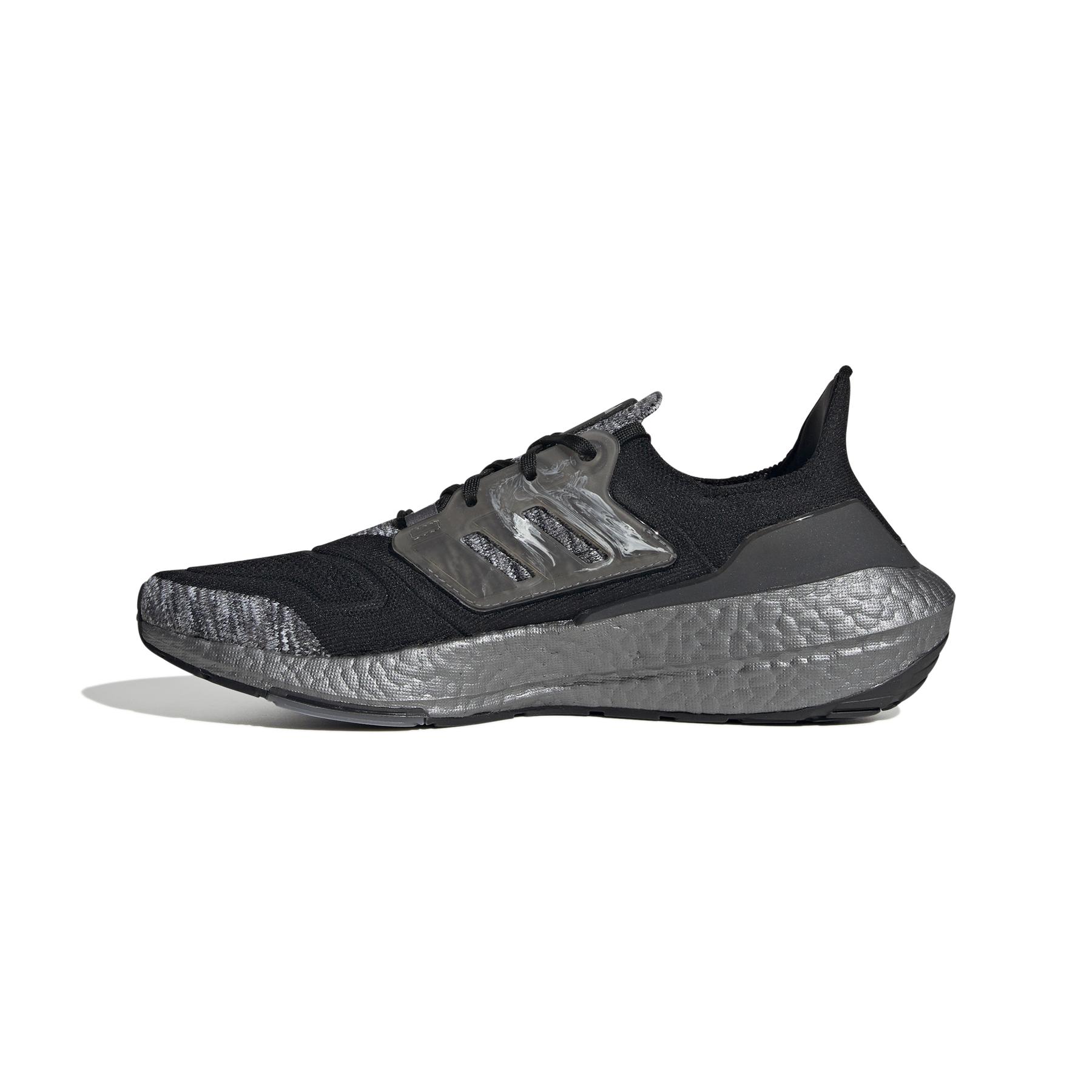 product/a/d/adidas_hq2095_5_footwear_photography_side_medial_center_view_white_xx.jpg