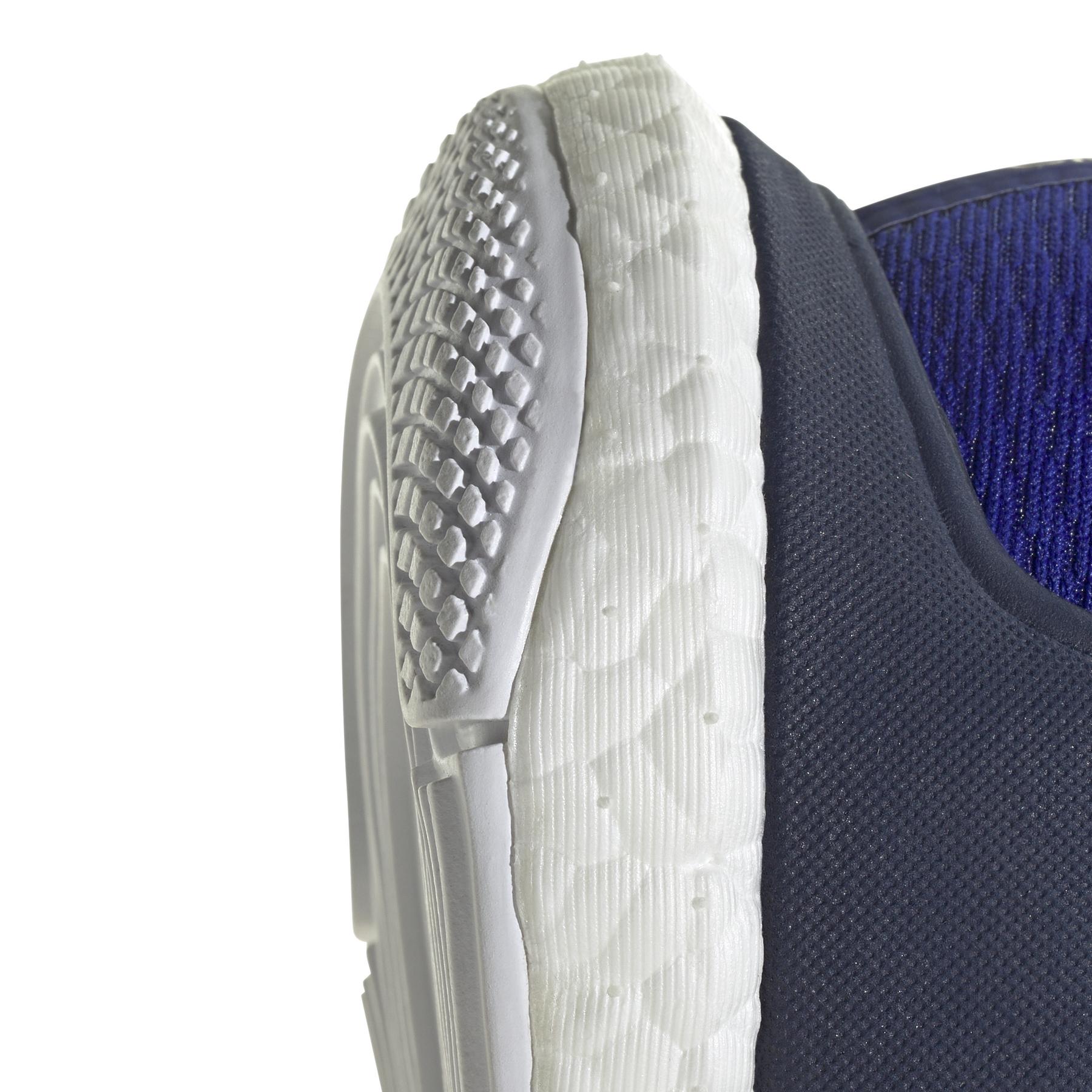 a/d/adidas_hq3488_8_footwear_photography_detail_view_1_white.jpg