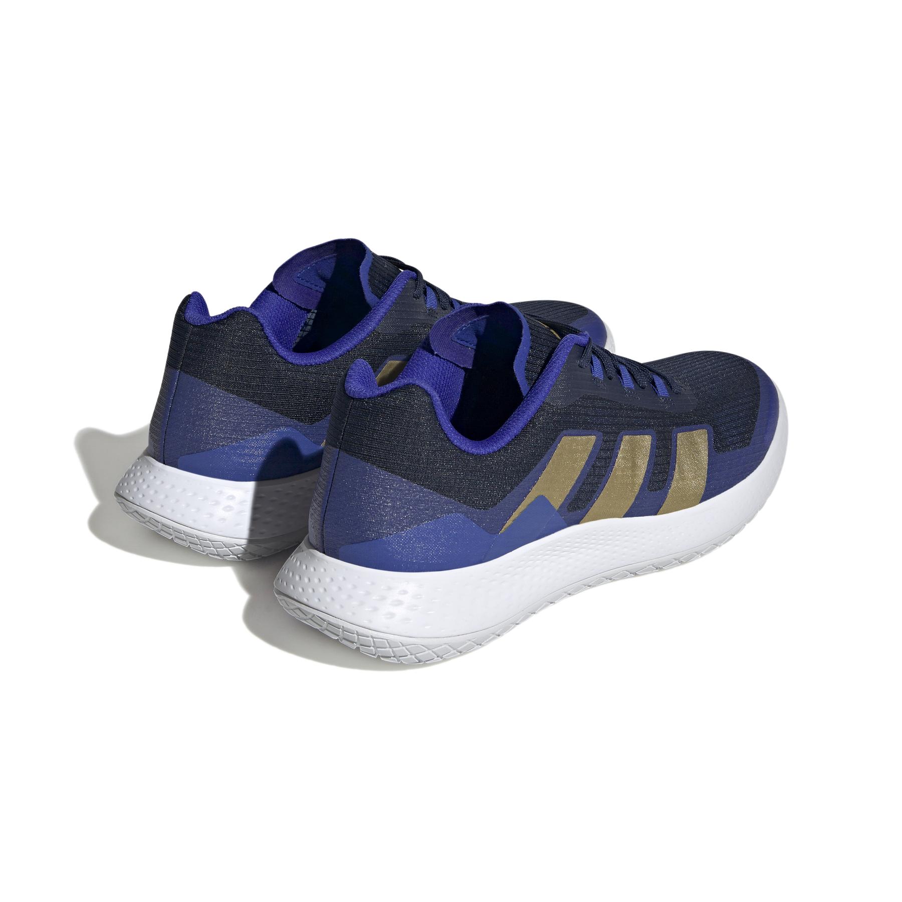 product/a/d/adidas_hq3513_7_footwear_photography_back_lateral_top_view_white.jpg