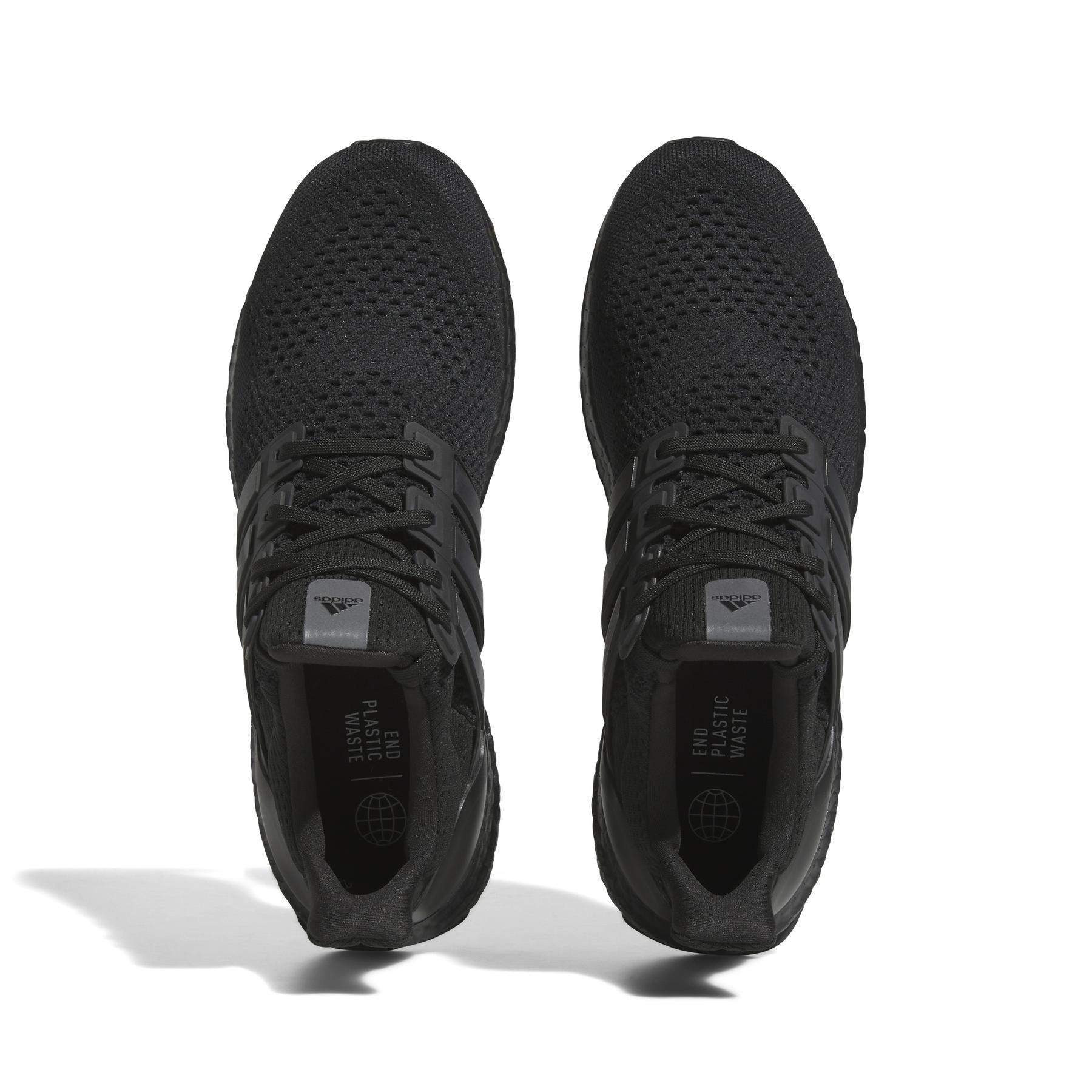 a/d/adidas_hq4199_3_footwear_photography_top_portrait_view_white.jpg