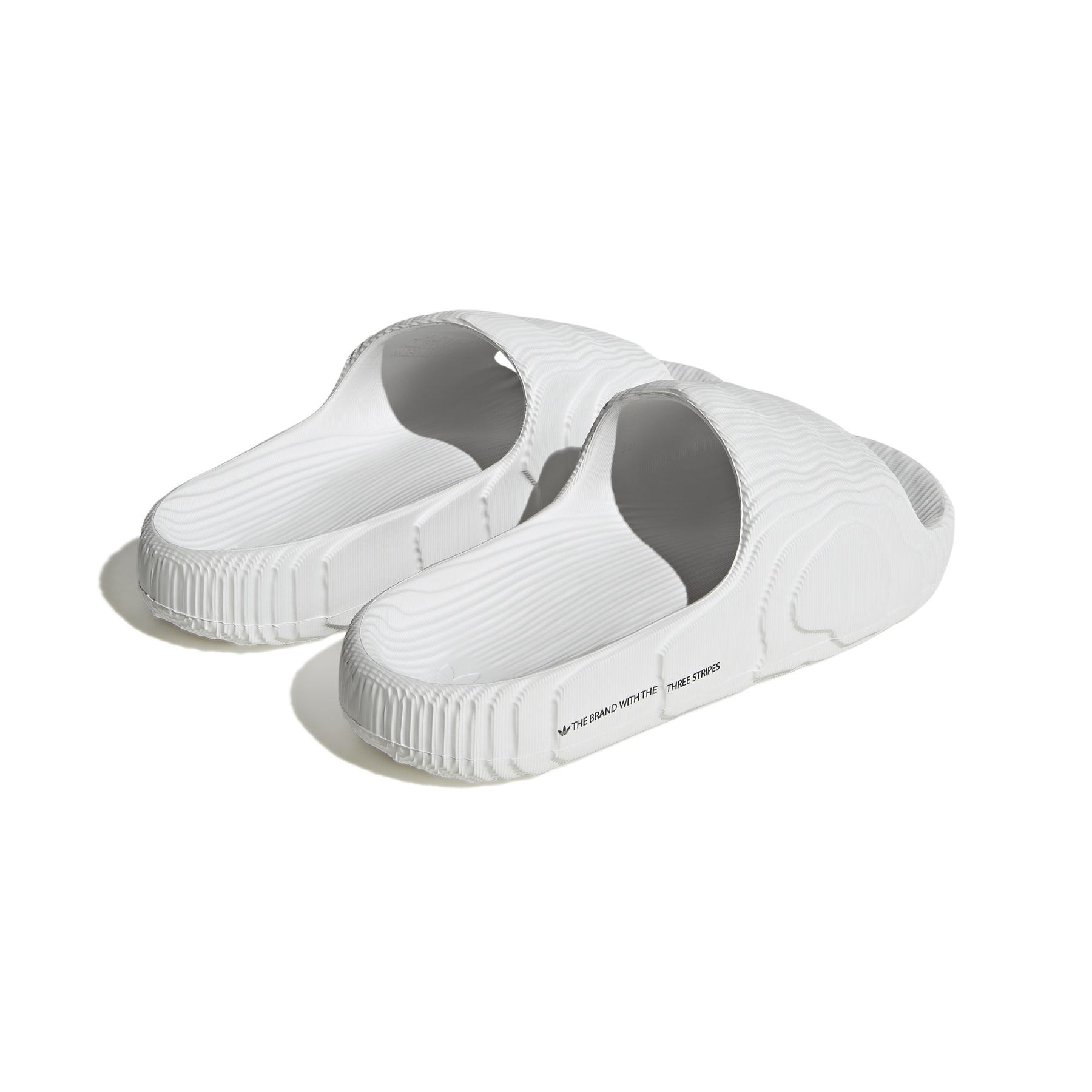 product/a/d/adidas_hq4672_7_footwear_photography_back_lateral_top_view_white.jpg