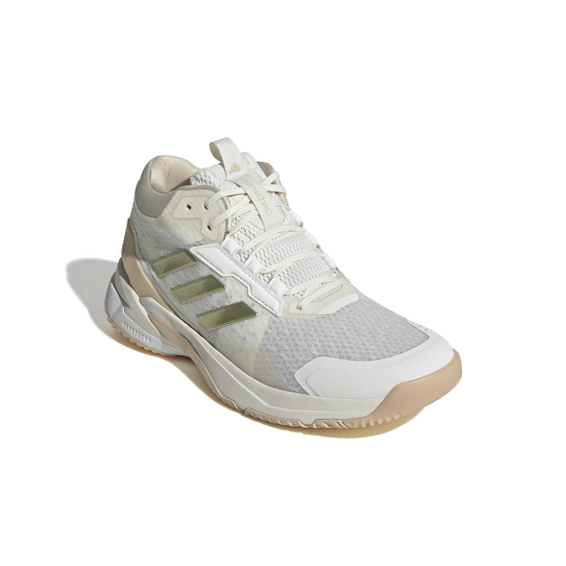 a/d/adidas_hq4686_6_footwear_photography_front_lateral_top_view_white.jpg