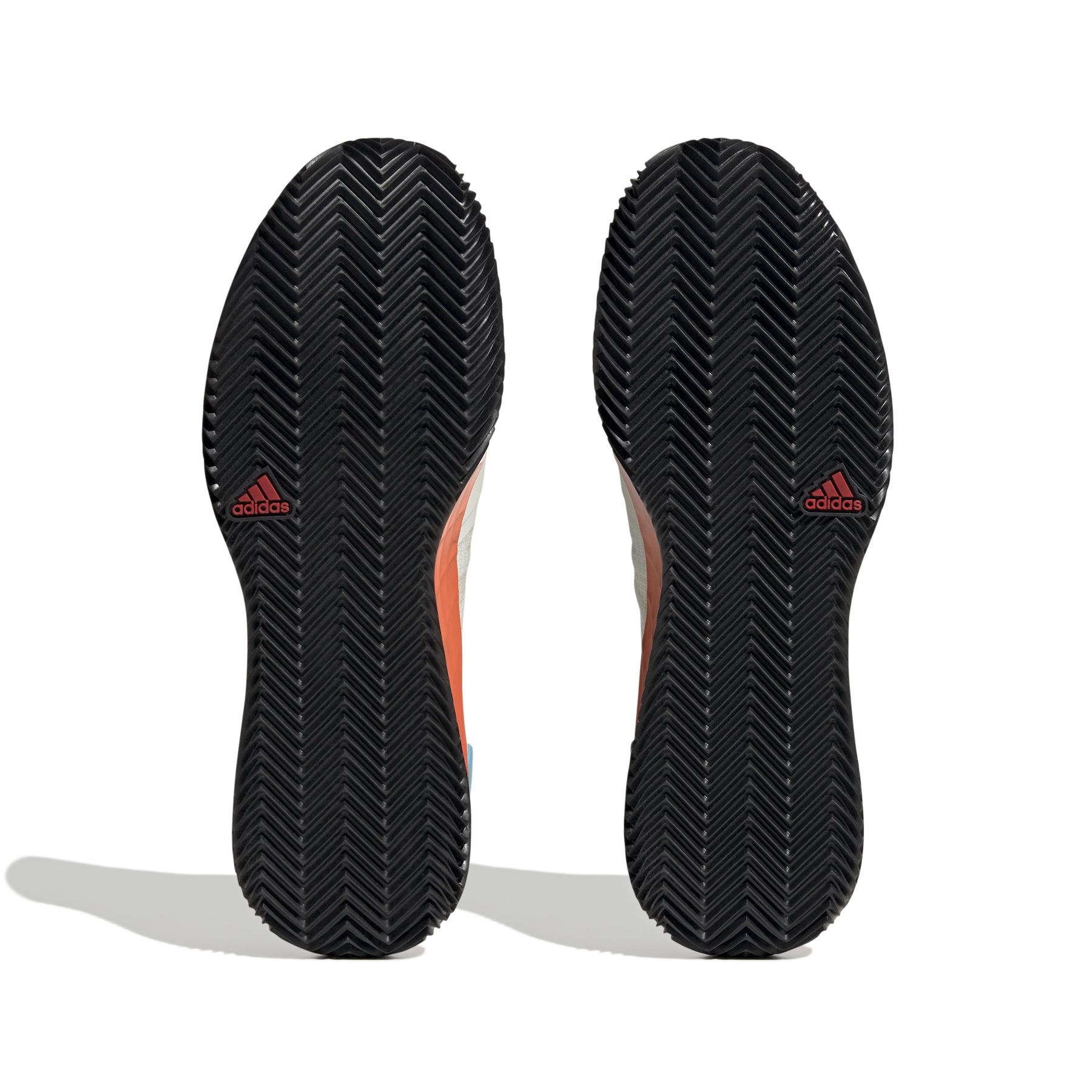 a/d/adidas_hq5930_4_footwear_photography_bottom_view_white_xo.jpg