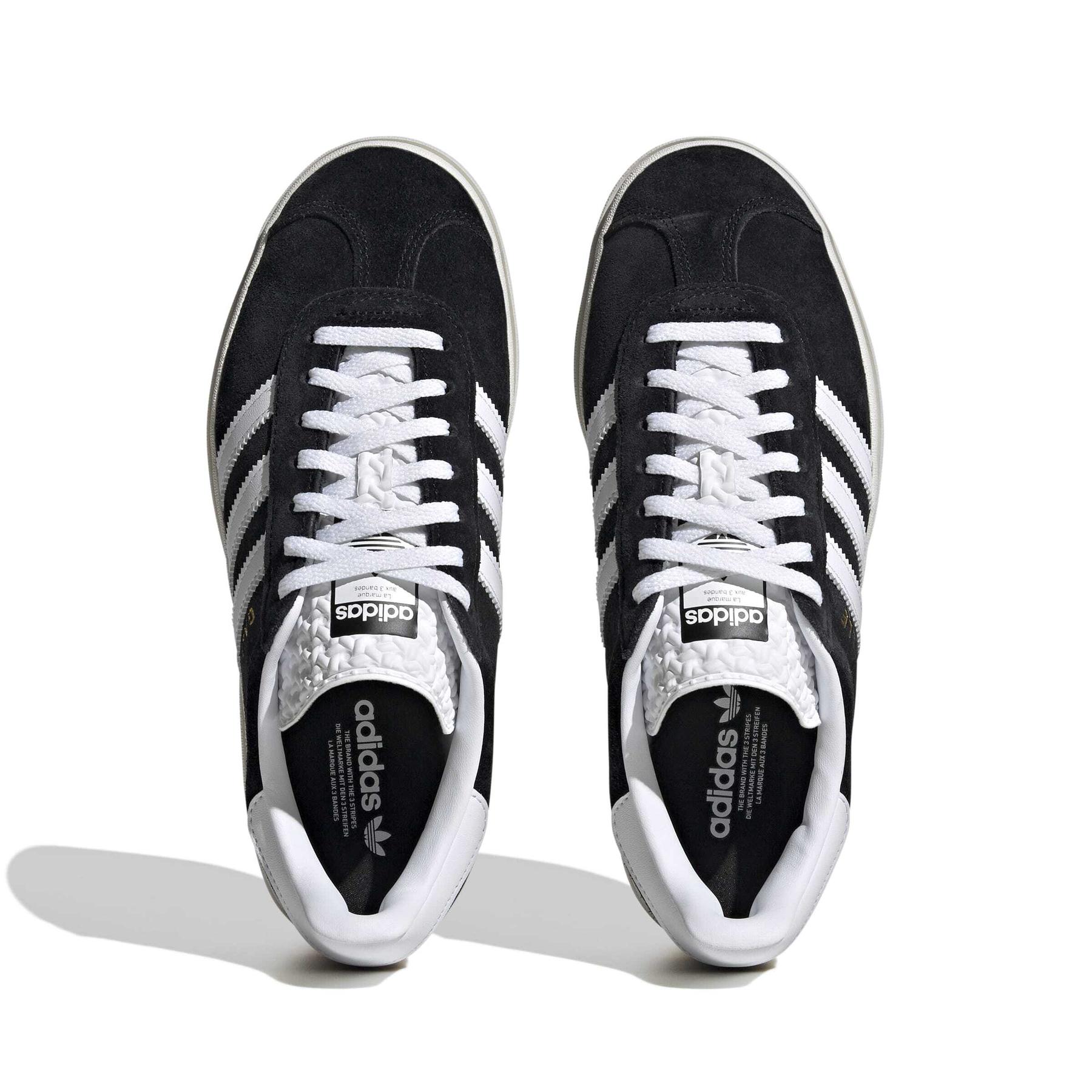 product/a/d/adidas_hq6912_3_footwear_photography_top_portrait_view_white.jpg