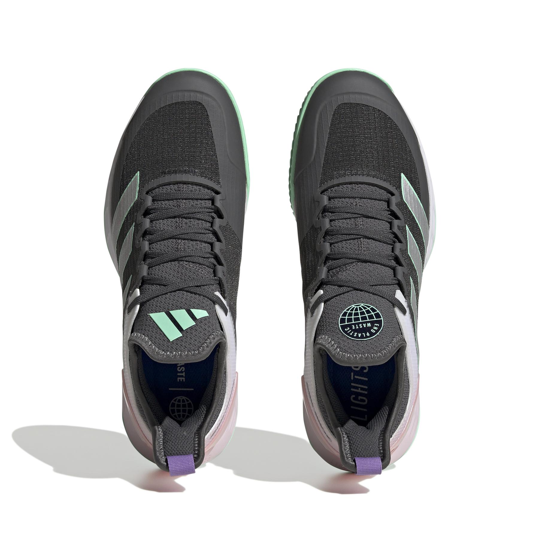 a/d/adidas_hq8373_3_footwear_photography_top_portrait_view_white-nw040824x.jpg