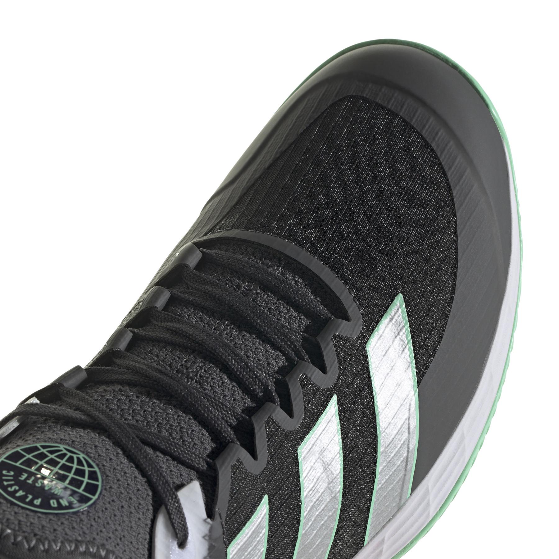 a/d/adidas_hq8373_9_footwear_photography_detail_view_2_white-nw040824x.jpg