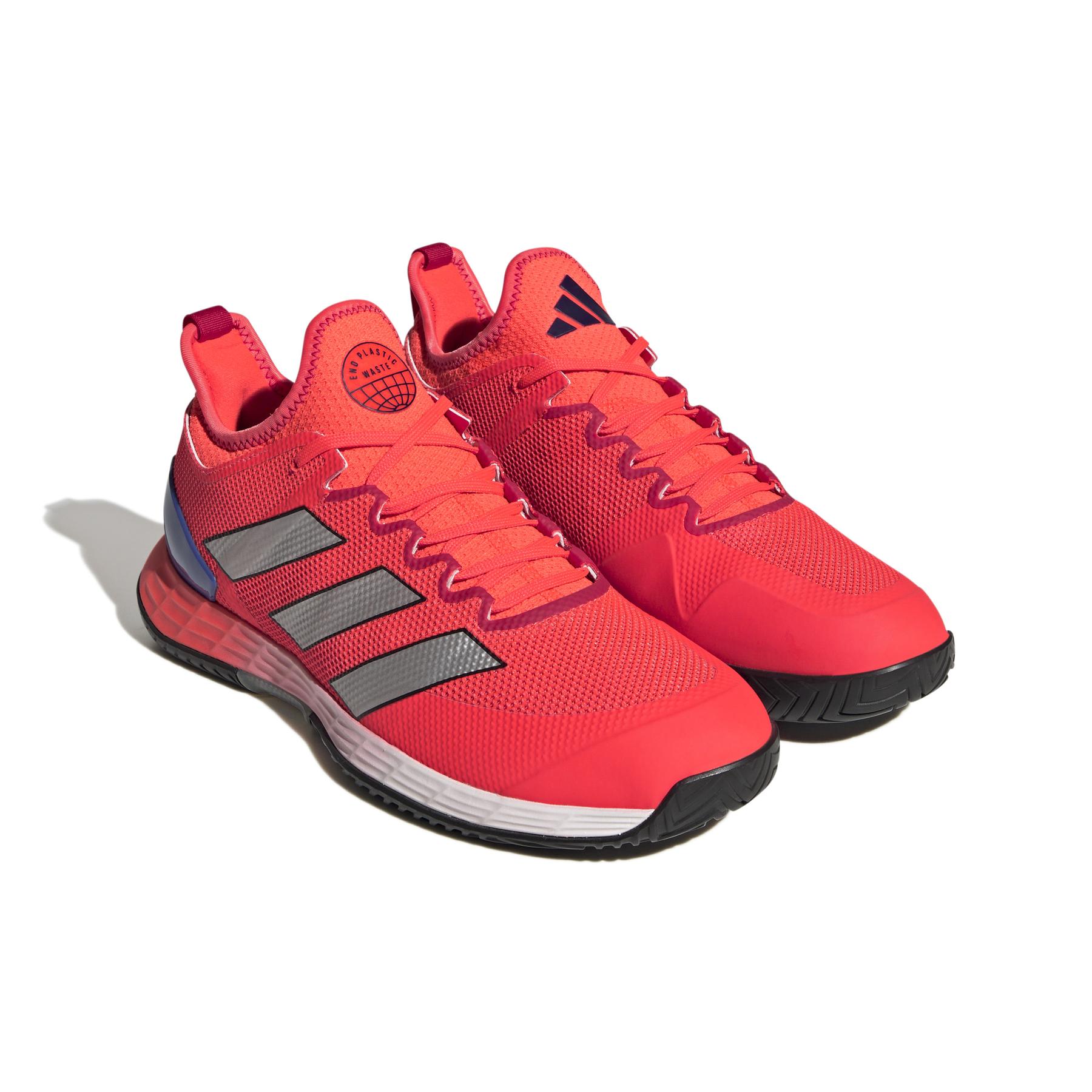 a/d/adidas_hq8379_6_footwear_photography_front_lateral_top_view_white-nw040824x.jpg