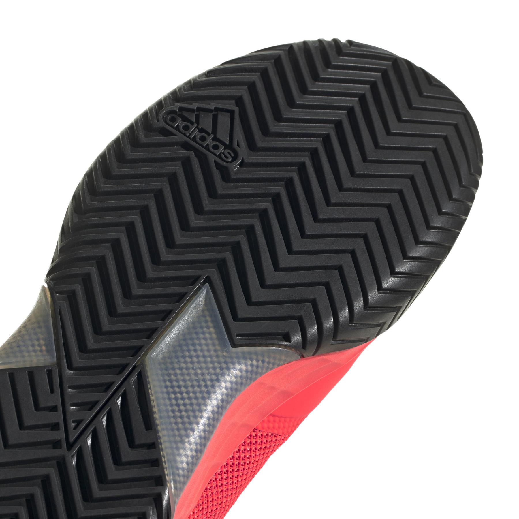 a/d/adidas_hq8379_9_footwear_photography_detail_view_2_white-nw040824x.jpg