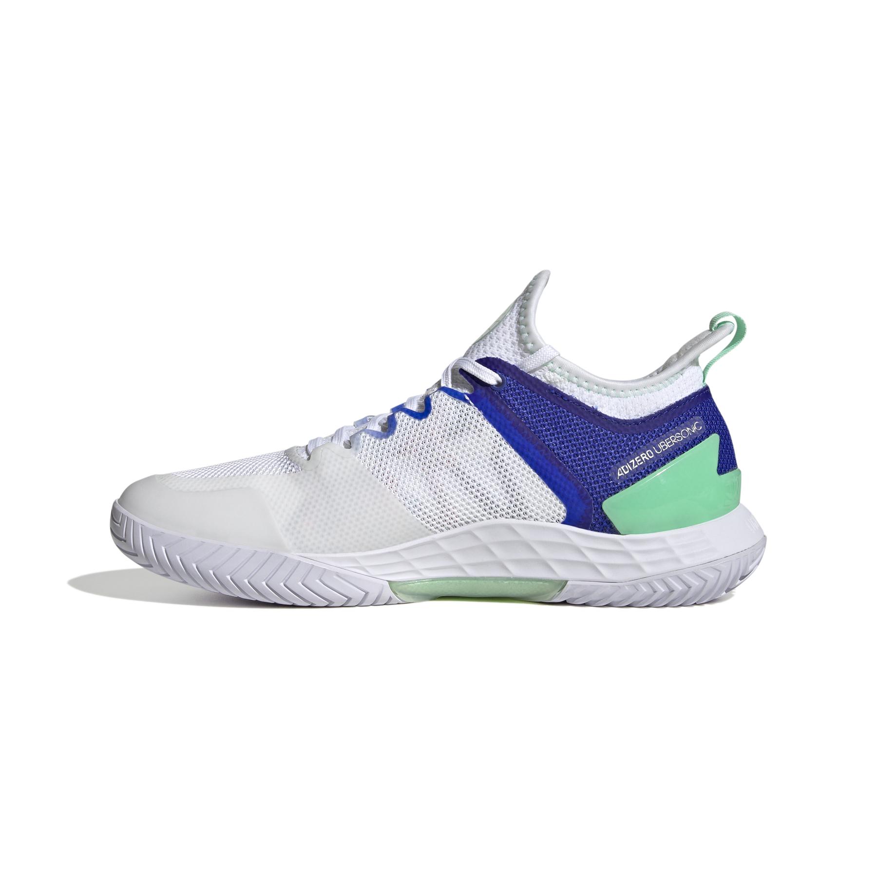 a/d/adidas_hq8390_5_footwear_photography_sidemedialcenterview_white.jpg