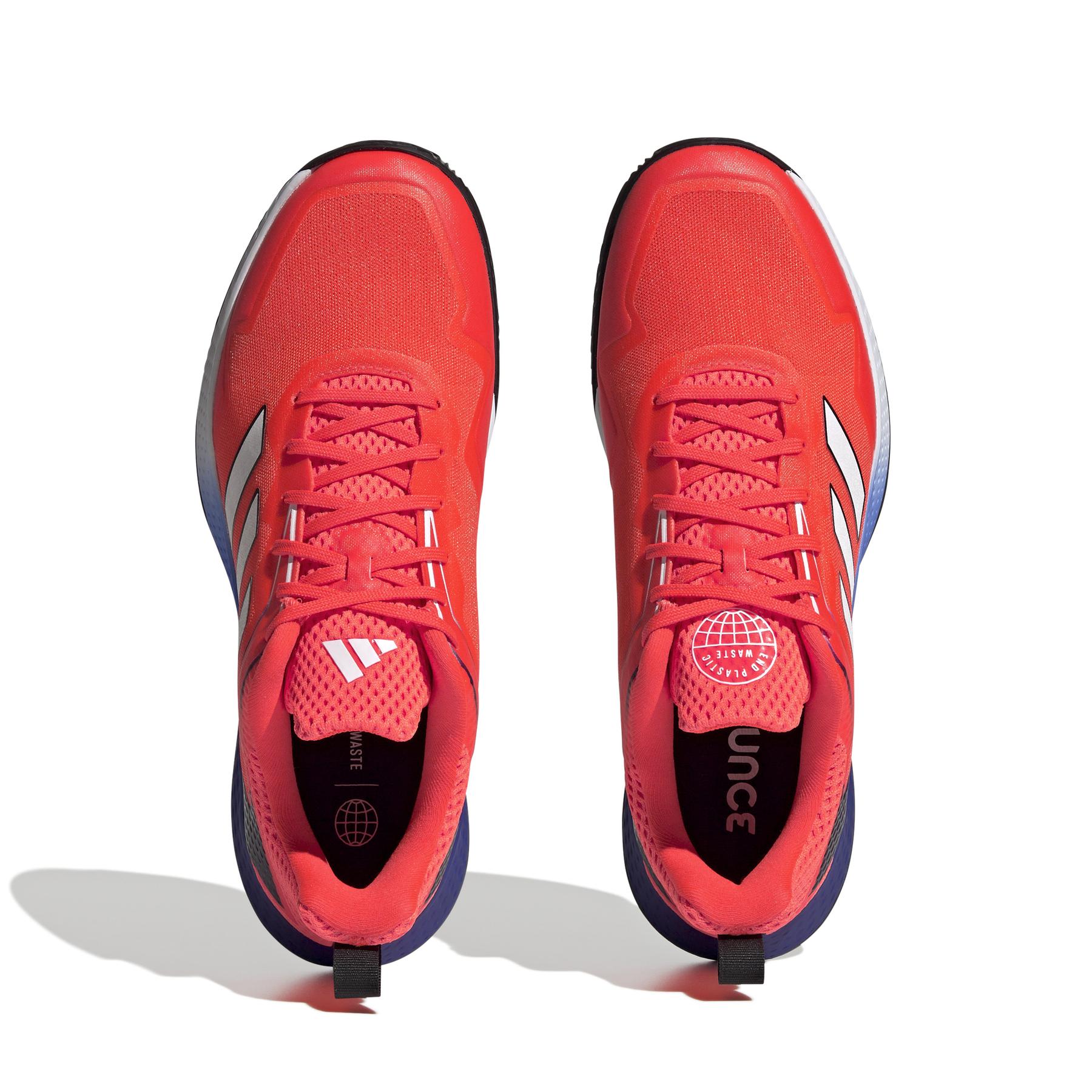 product/a/d/adidas_hq8452_3_footwear_photography_top_portrait_view_white.jpg