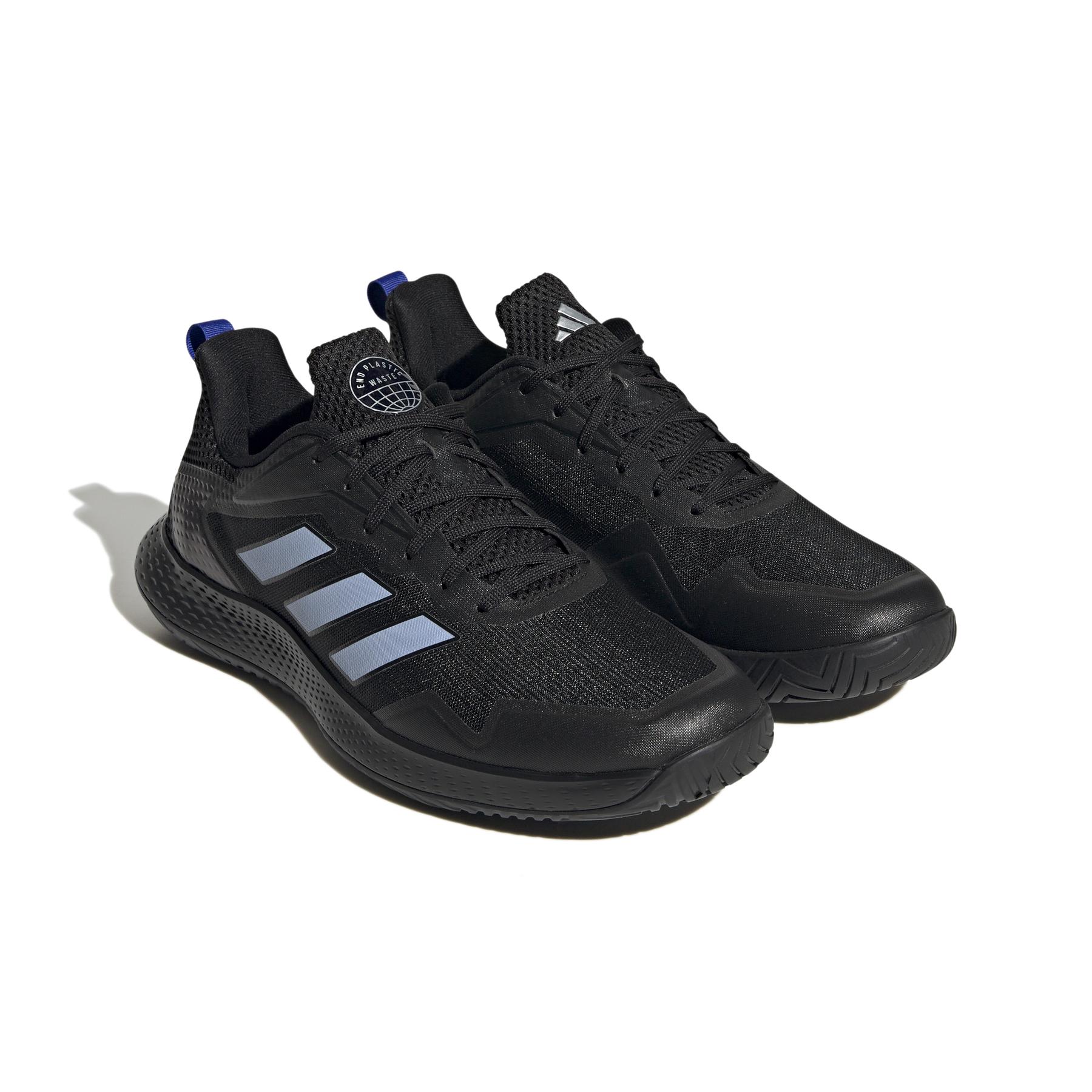 a/d/adidas_hq8457_6_footwear_photography_front_lateral_top_view_white_xo.jpg