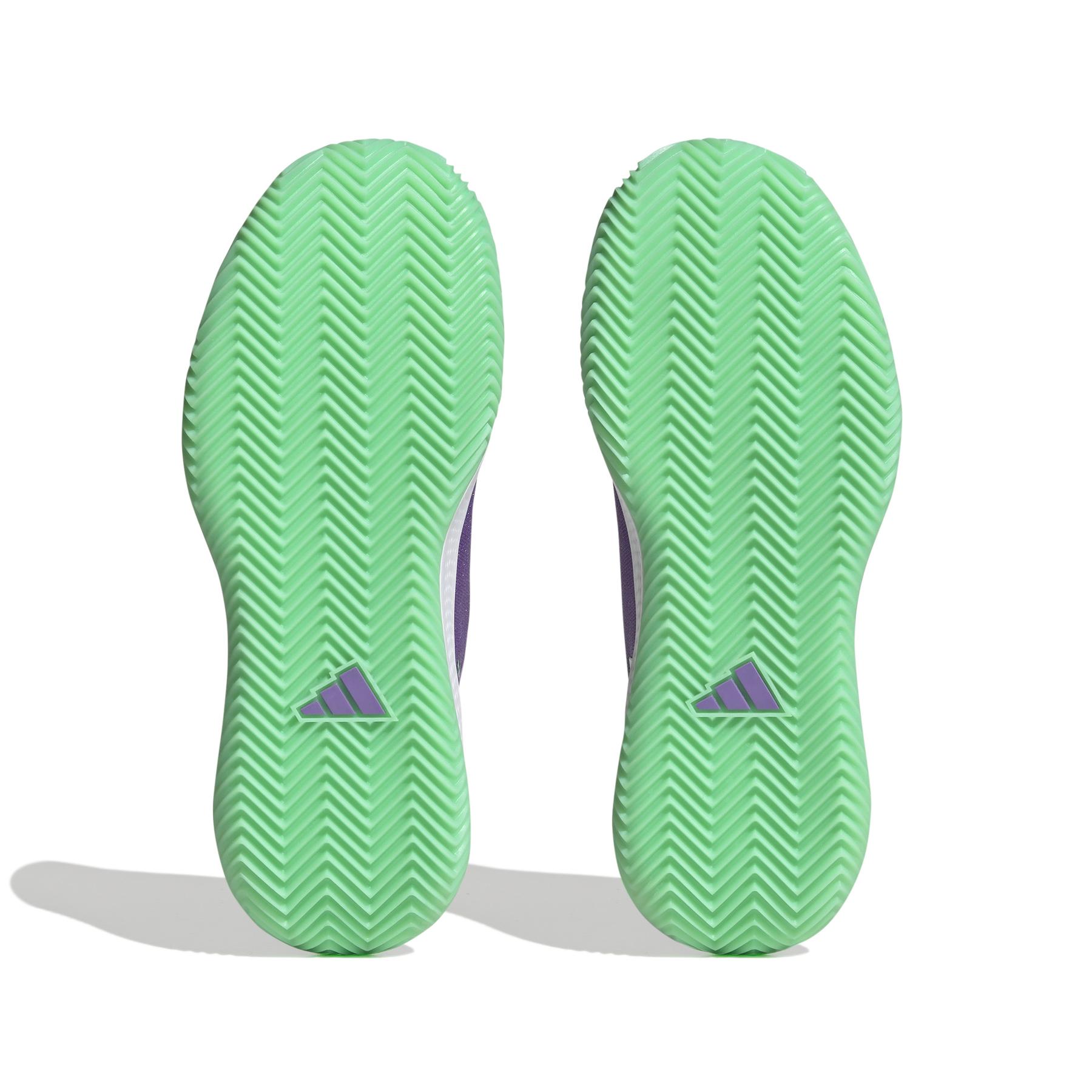 product/a/d/adidas_hq8465_4_footwear_photography_bottom_view_white.jpg