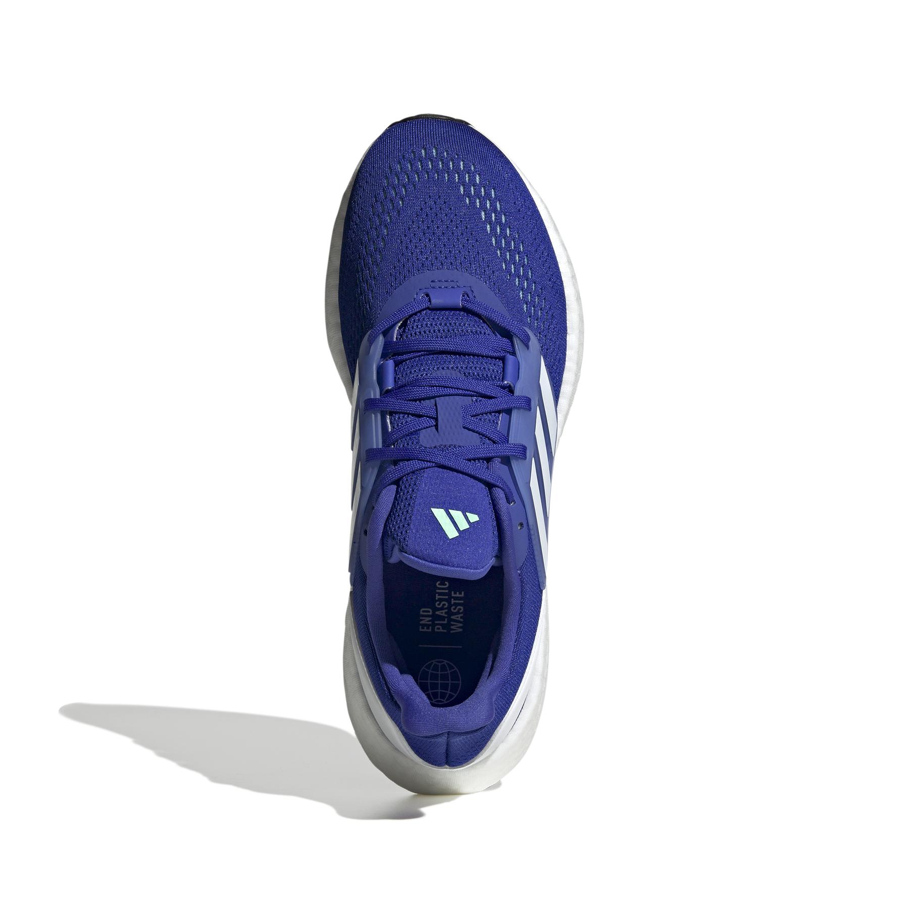product/a/d/adidas_hq8583_3_footwear_photography_top_portrait_view_white_000.jpg