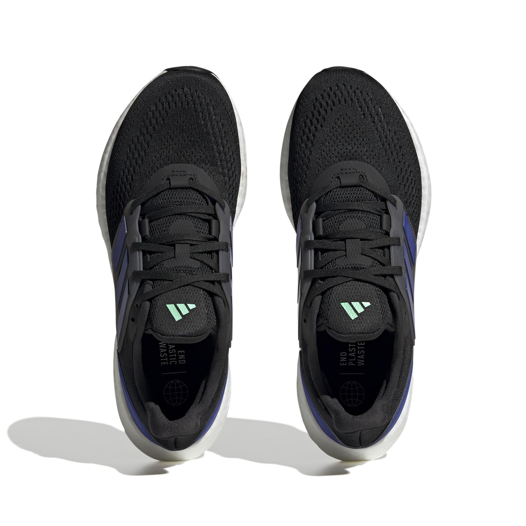 product/a/d/adidas_hq8584_3_footwear_photography_top_portrait_view_white_000.jpg