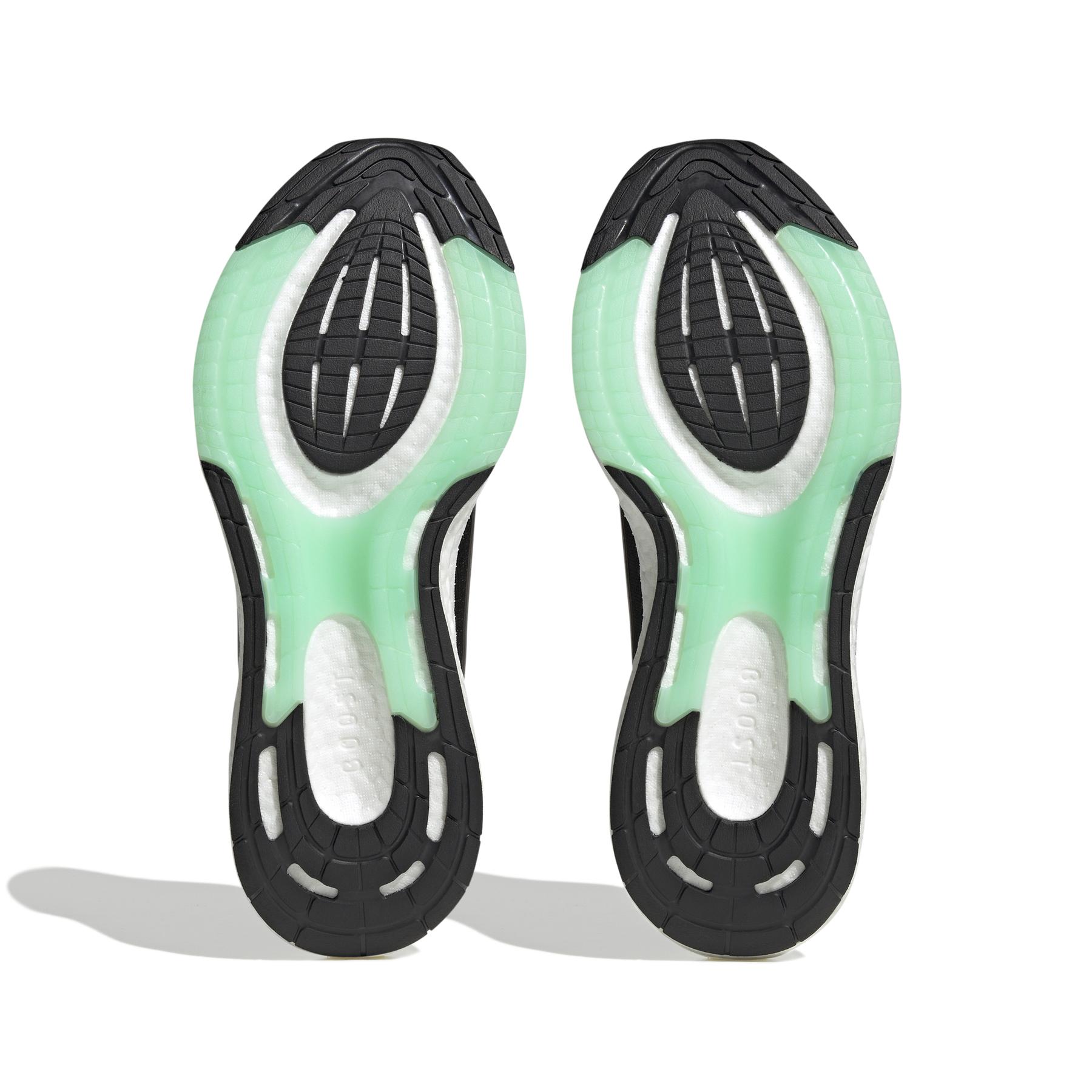 product/a/d/adidas_hq8584_4_footwear_photography_bottom_view_white_000.jpg