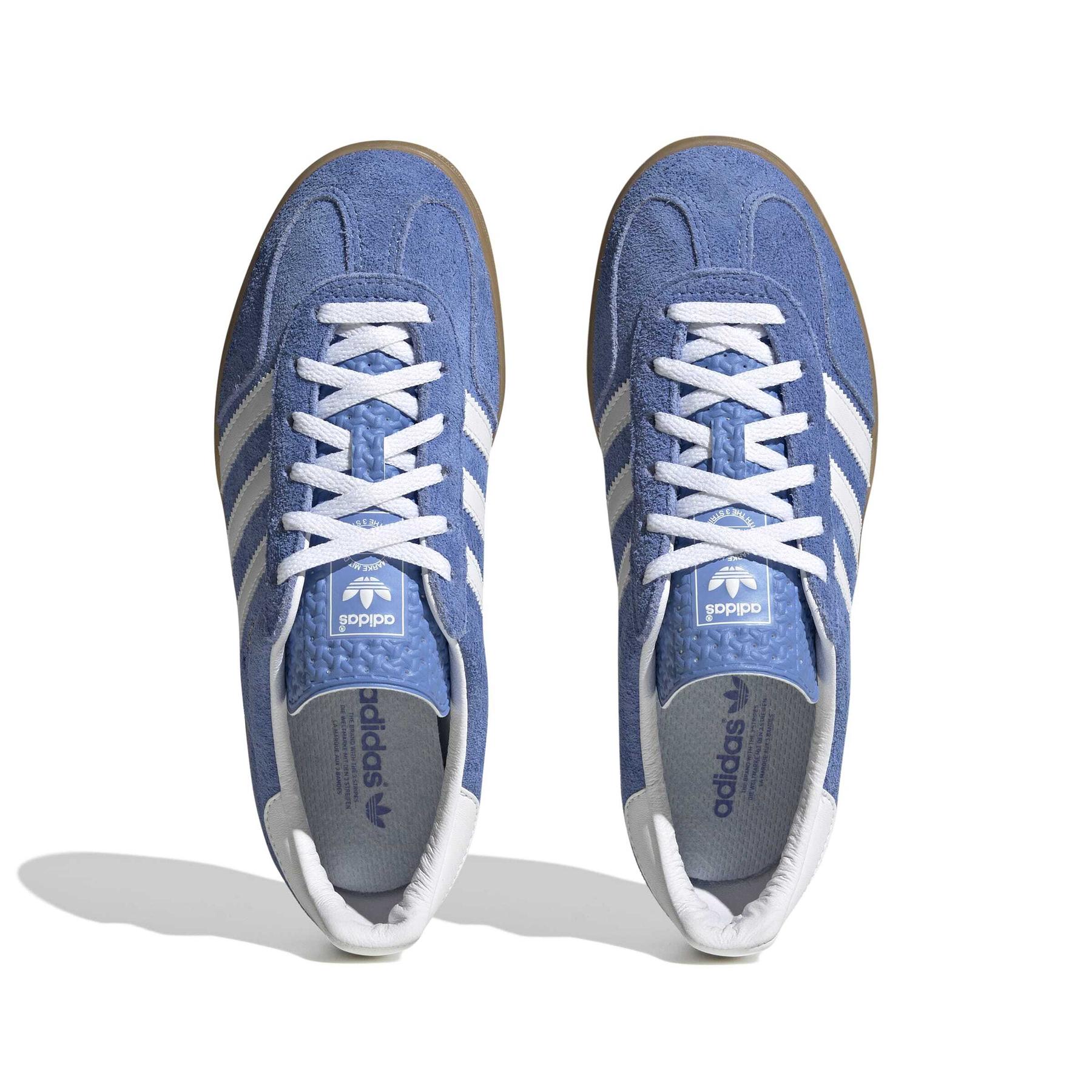 product/a/d/adidas_hq8717_3_footwear_photography_top_portrait_view_white.jpg